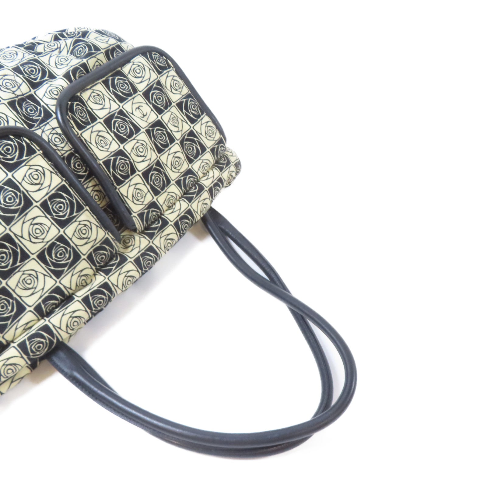 CHANEL 【激減優惠】布料Shoulder Bag銀扣肩背袋黑色/米色