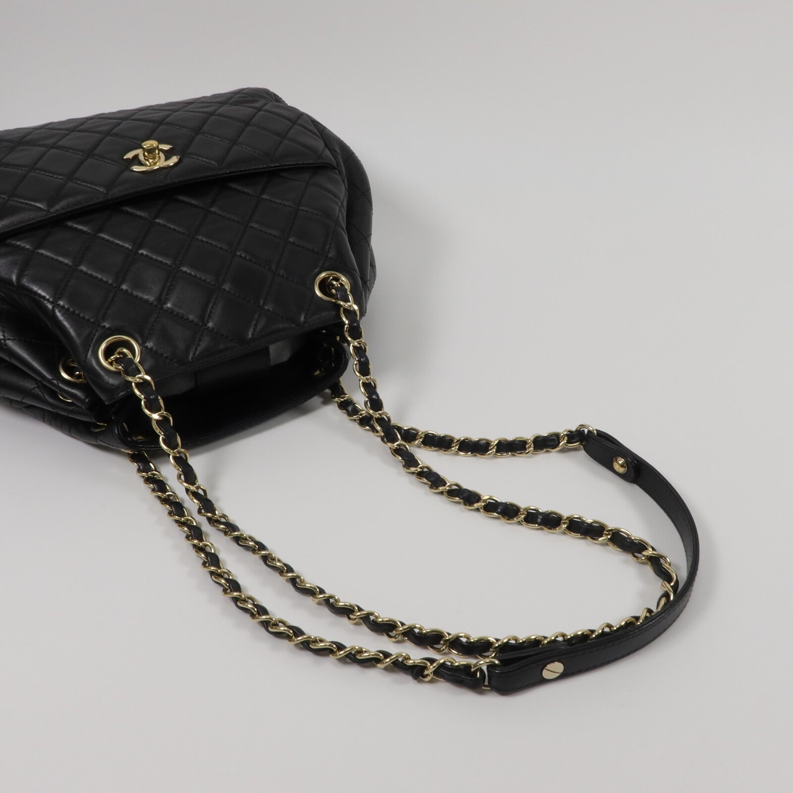 CHANEL 羊皮皮革Chain Shoulder鏈帶肩背袋