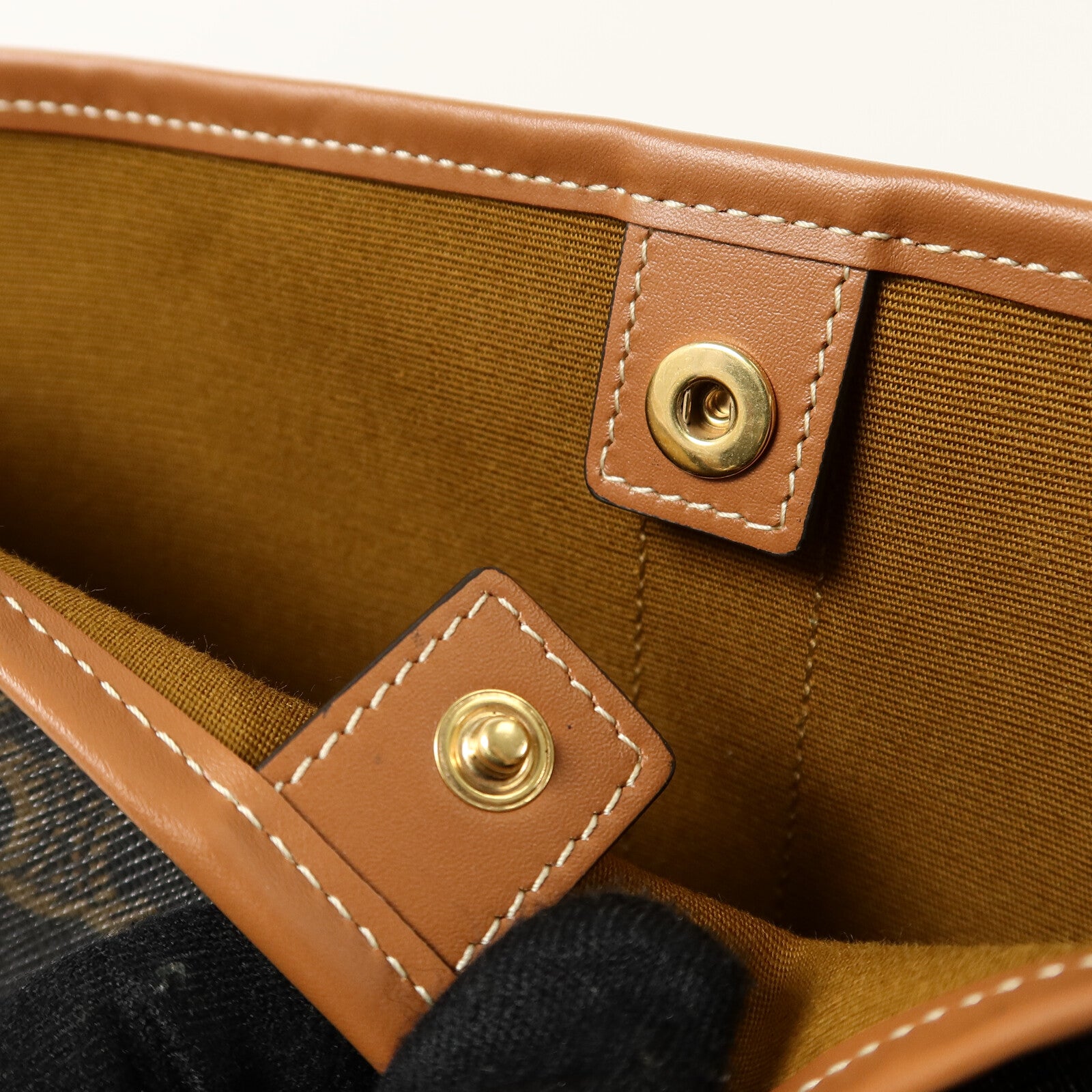 CELINE 塗層帆布Triomphe Small Bucket肩背袋