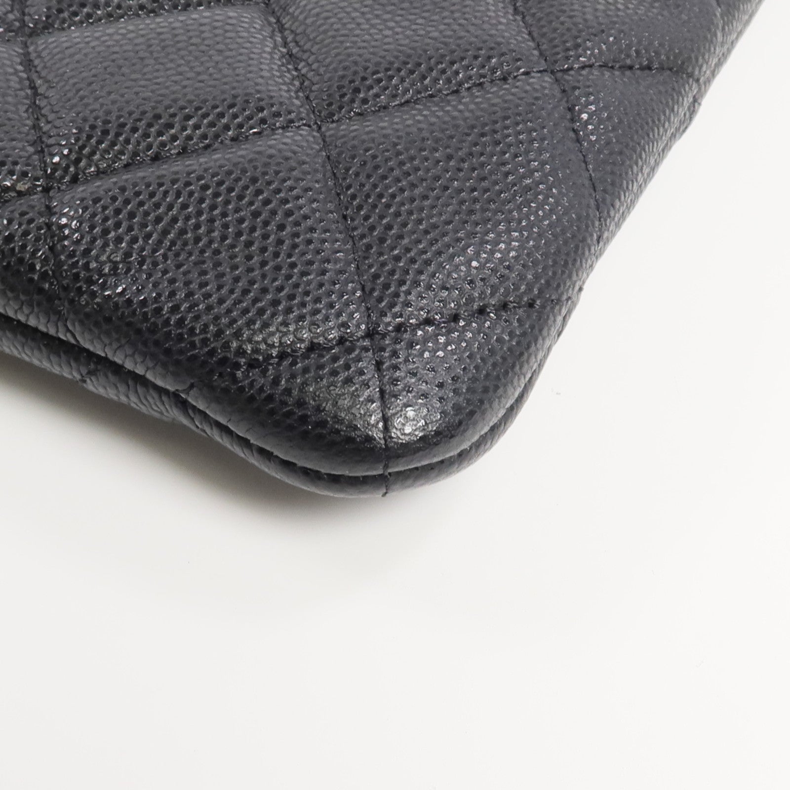 CHANEL 牛皮皮革Pouch銀扣手拿包