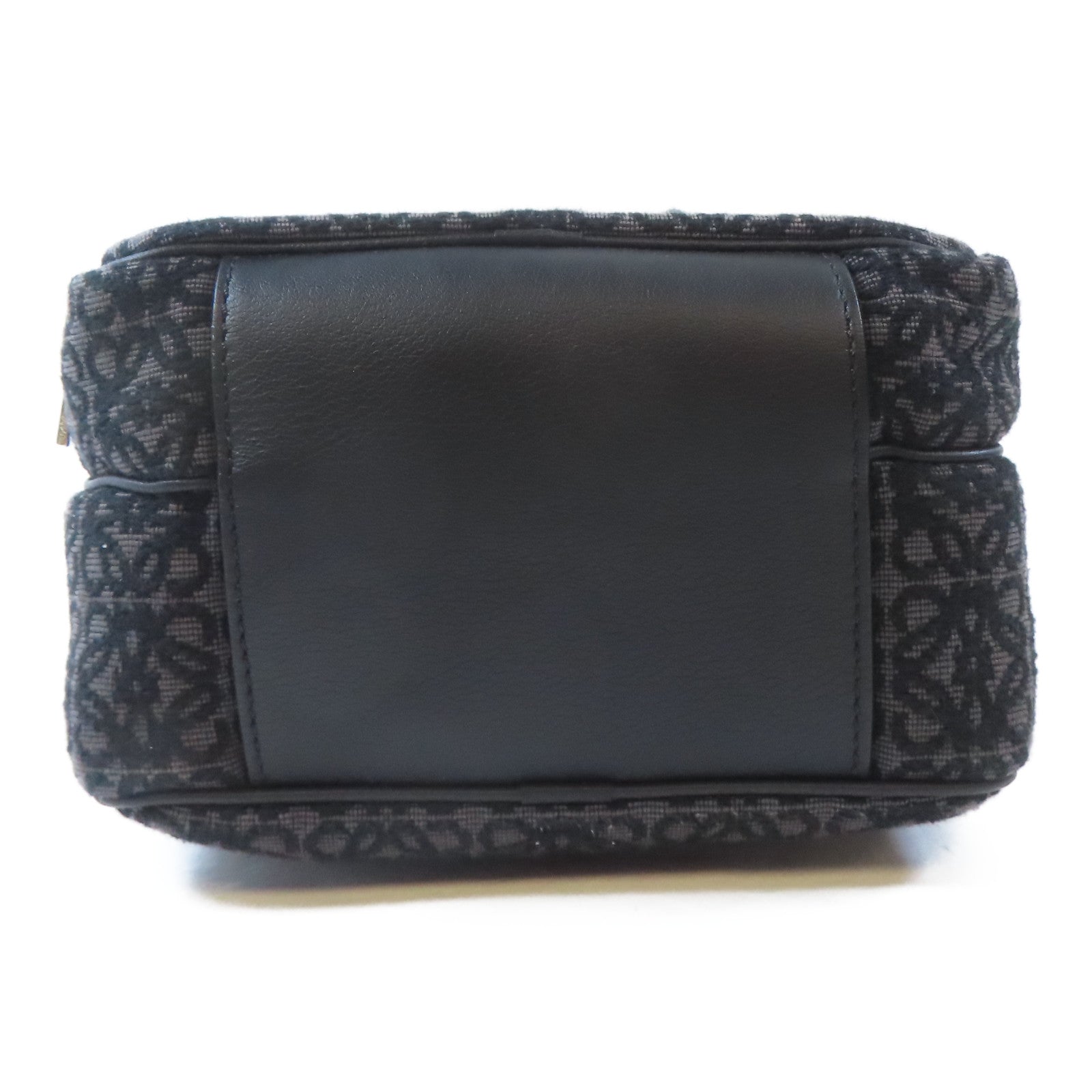 LOEWE 帆布Mini Anagram Camera銀扣肩背袋黑色