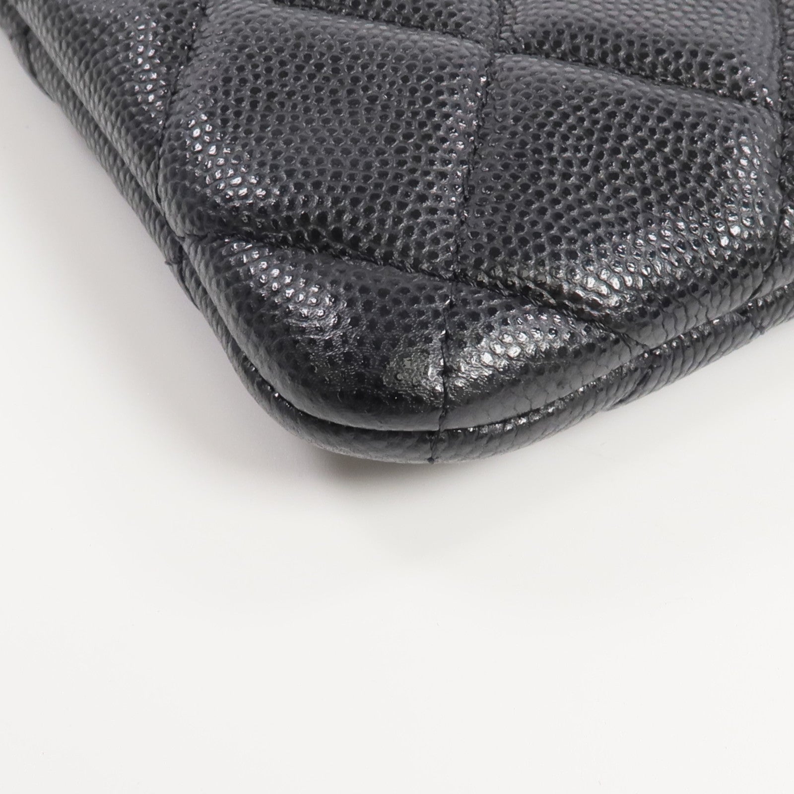 CHANEL 牛皮皮革Pouch銀扣手拿包