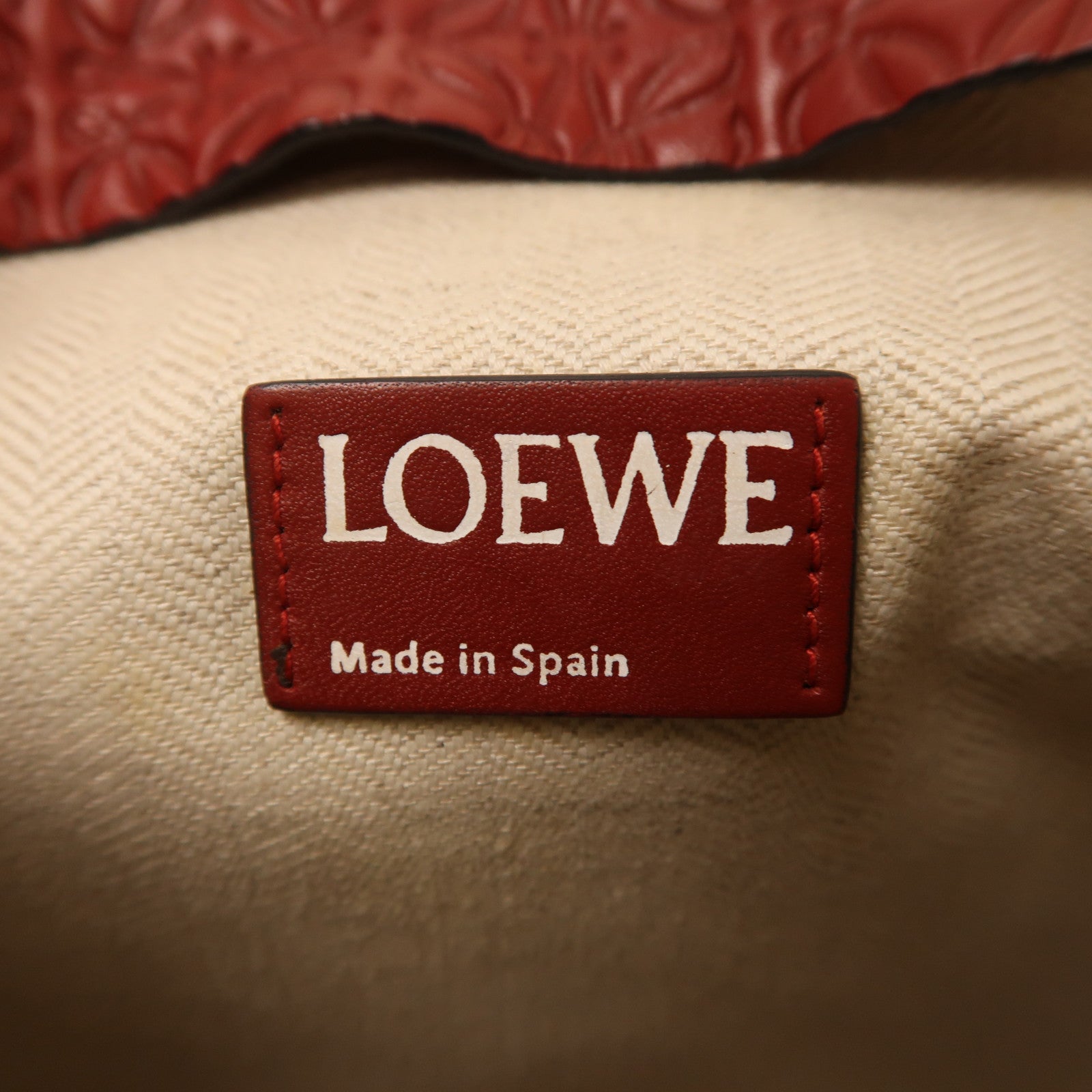 LOEWE 牛皮皮革Clutch Bag金扣手拿包紅色