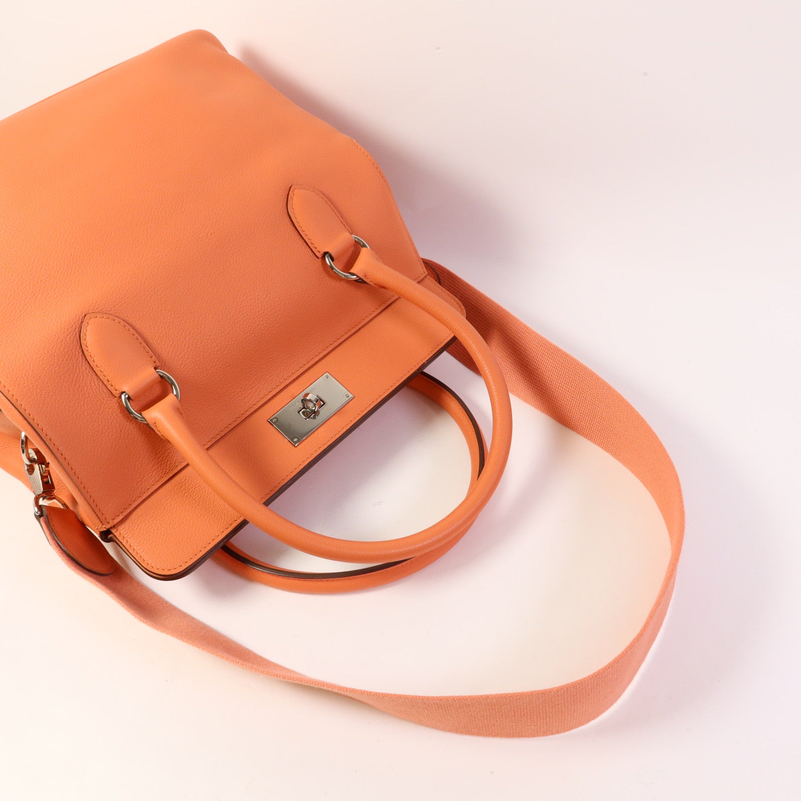 HERMES Swift皮革Tool Box 26銀扣手挽肩背兩用袋