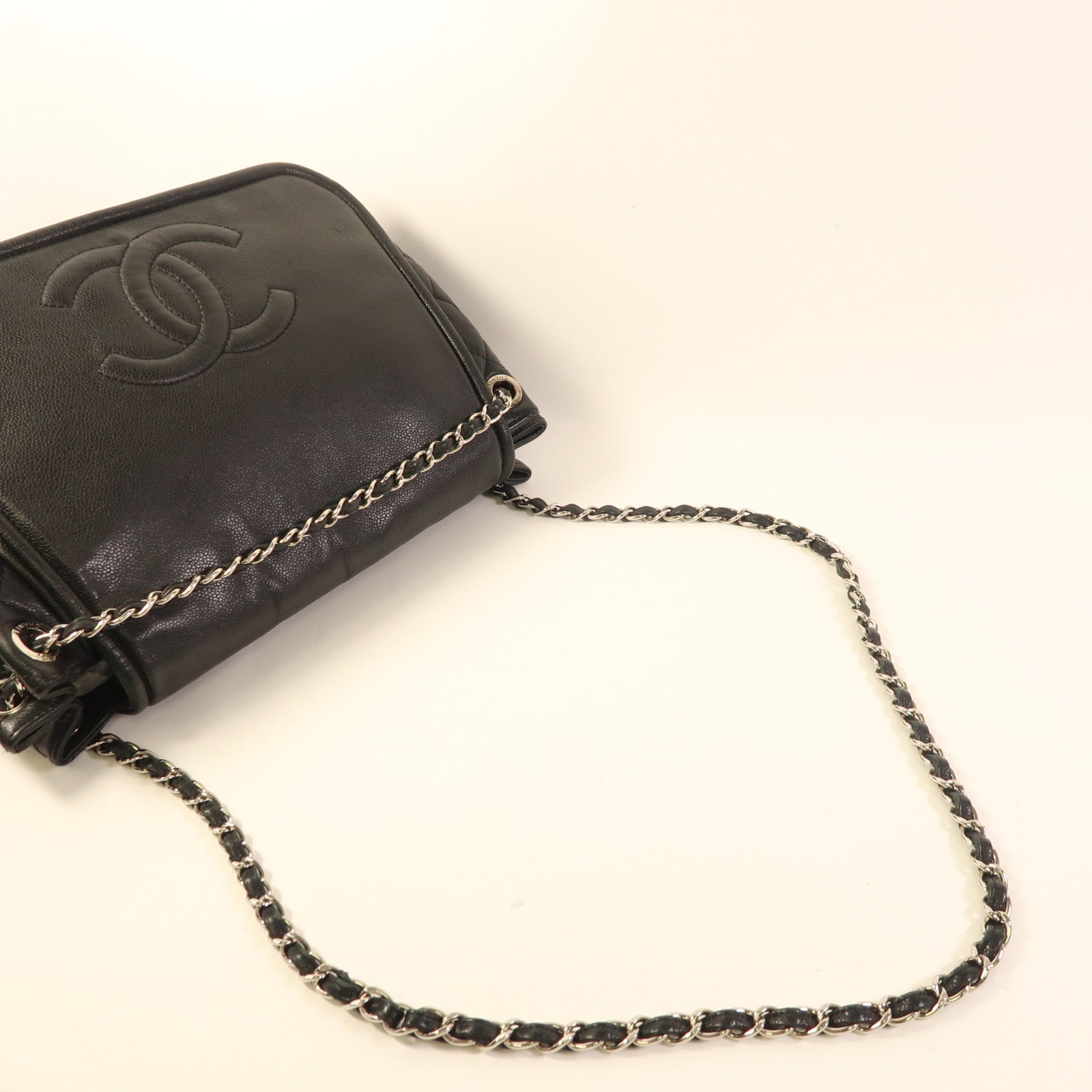 CHANEL 【激減優惠】牛皮皮革Chain Shoulder銀扣鏈帶肩背袋