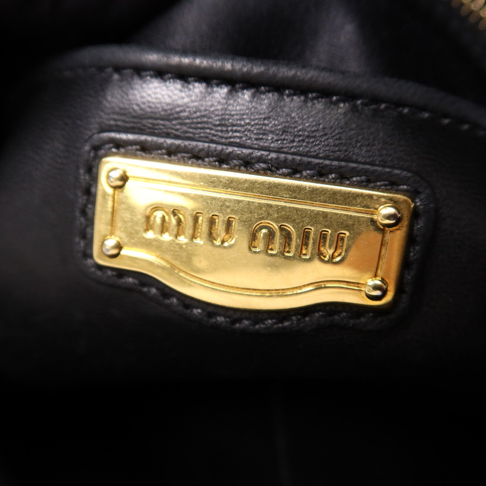 Miu Miu 羊皮皮革2 Way Shoulder Bag金扣手挽肩背兩用袋