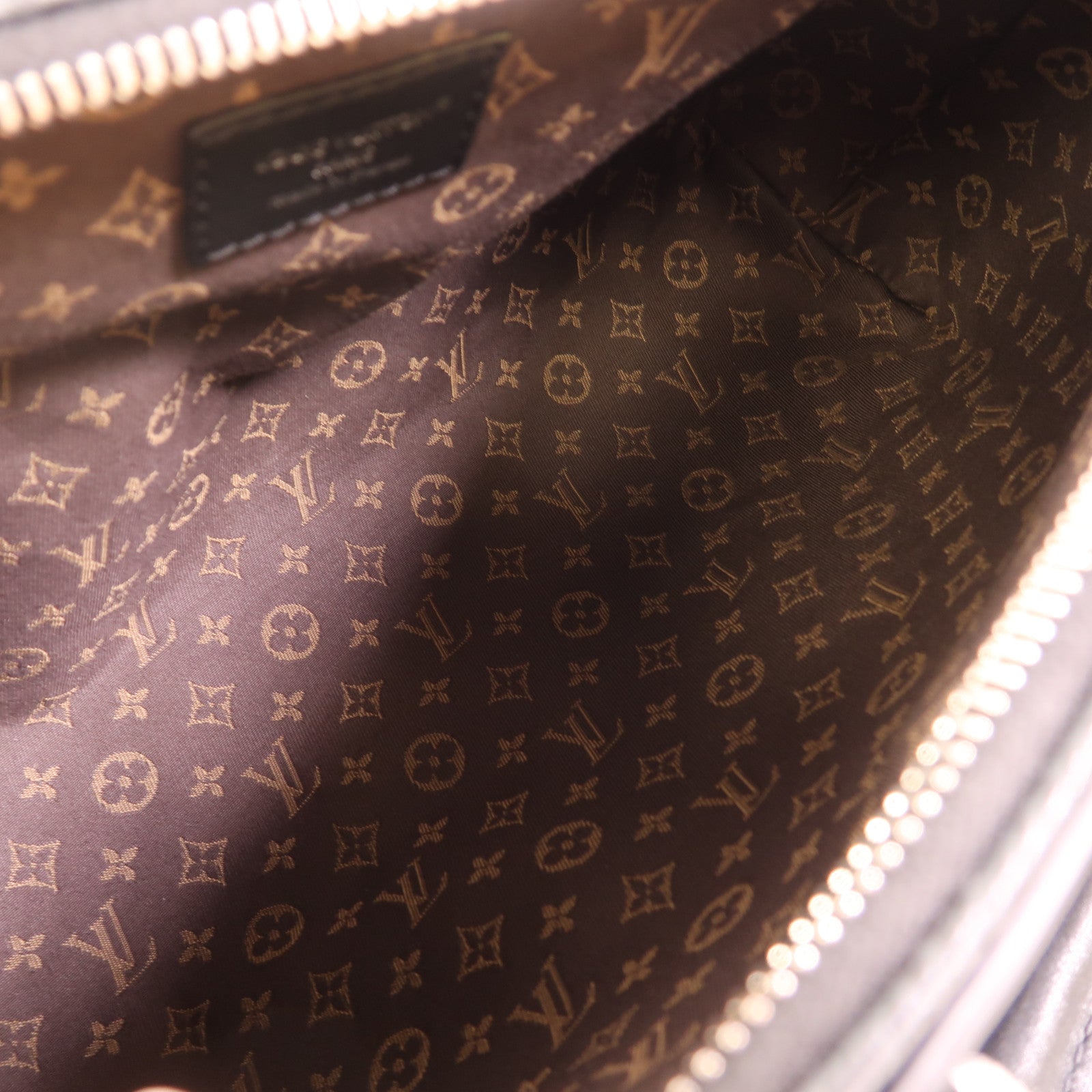 LOUIS VUITTON 【激減優惠】羊皮皮革/牛皮皮革Biker PM銀扣手挽肩背兩用袋