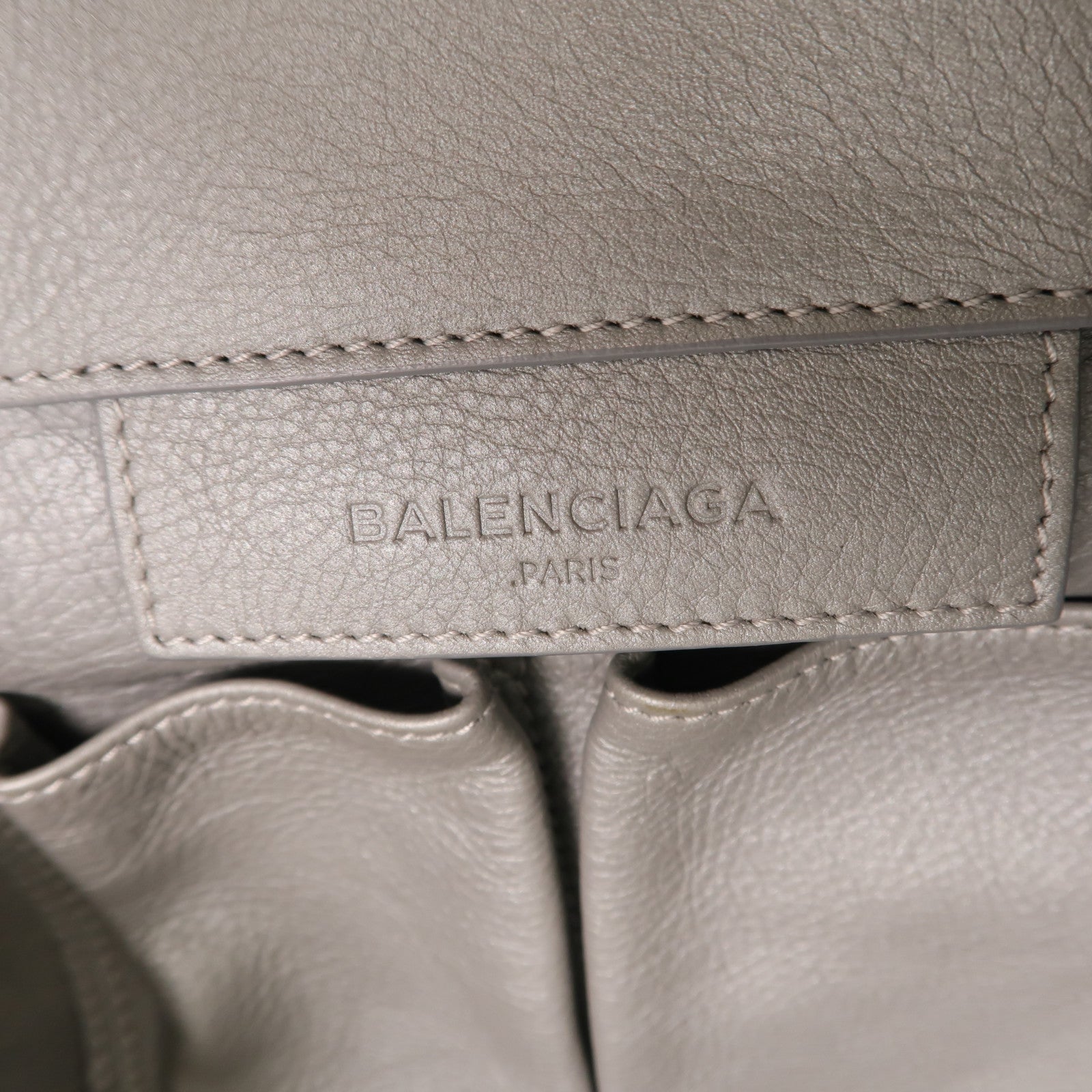 BALENCIAGA 牛皮皮革Papier A4手挽袋