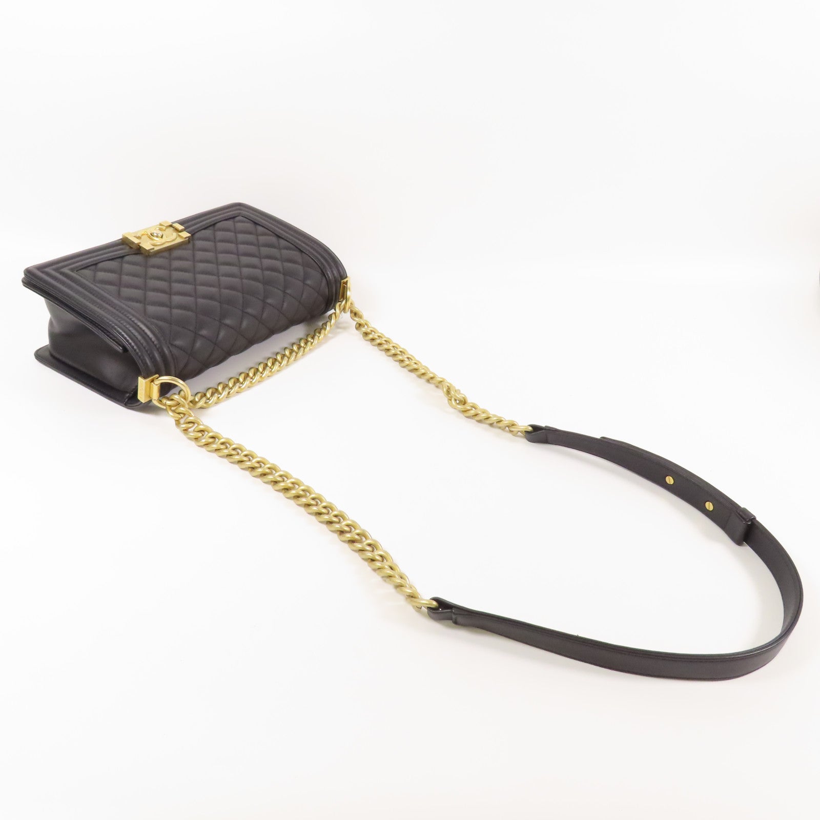 CHANEL 牛皮皮革Boy 25金扣肩背袋