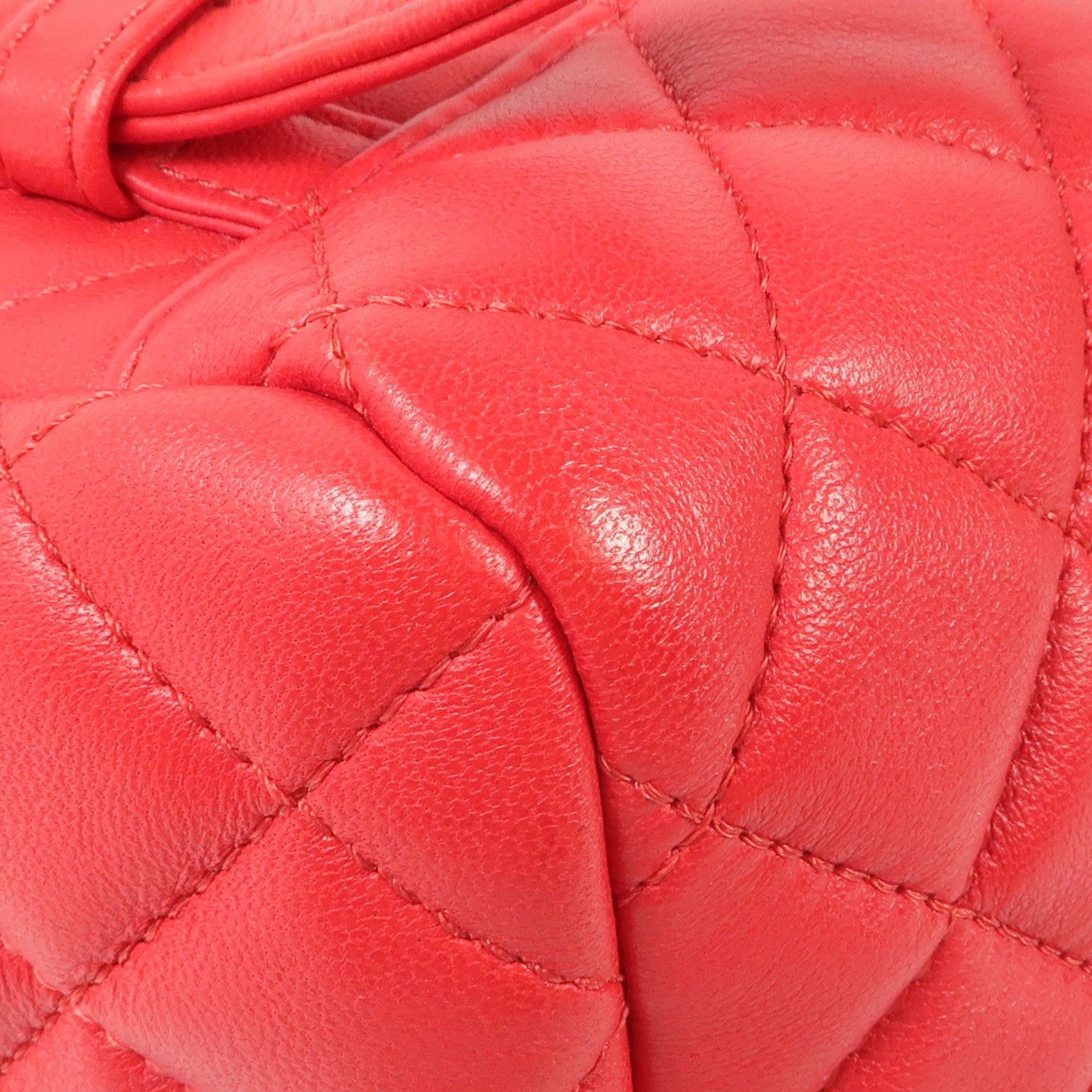 CHANEL 羊皮皮革Urban Spirit銀扣背包