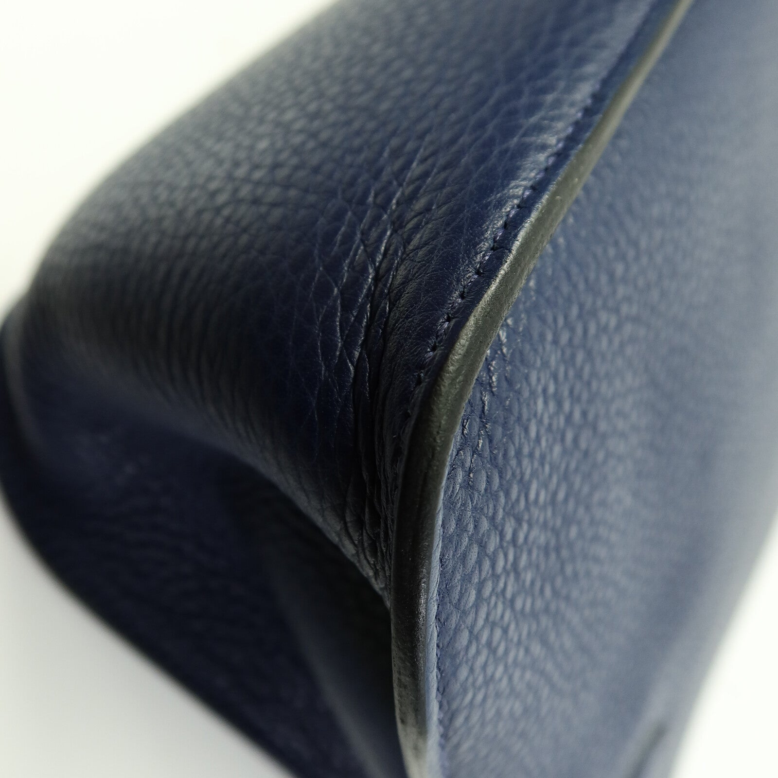 HERMES Clemence皮革Jypsiere 28肩背袋Bleu Saphir