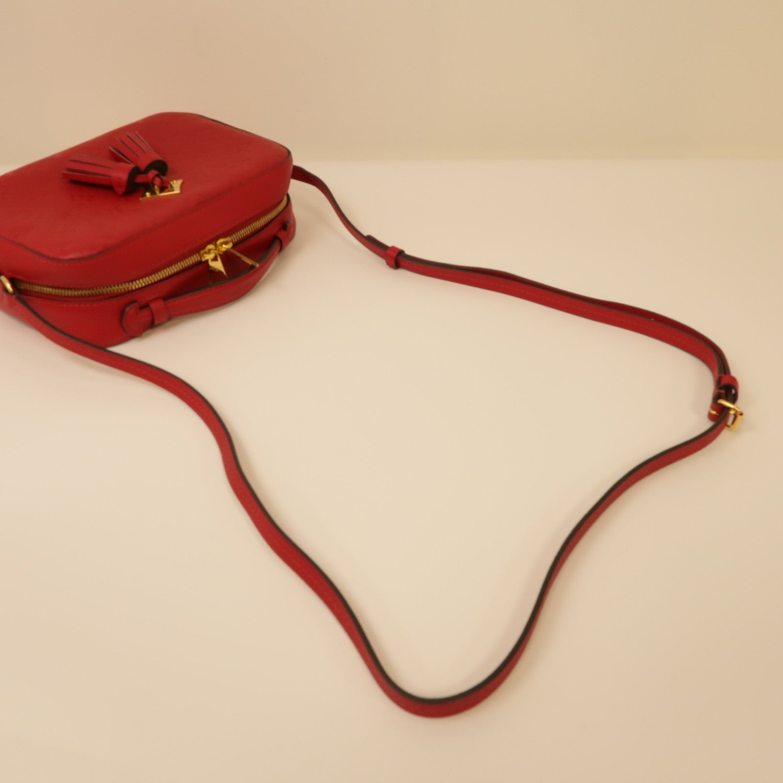 LOUIS VUITTON Monogram Empreinte Saintonge金扣肩背袋紅色