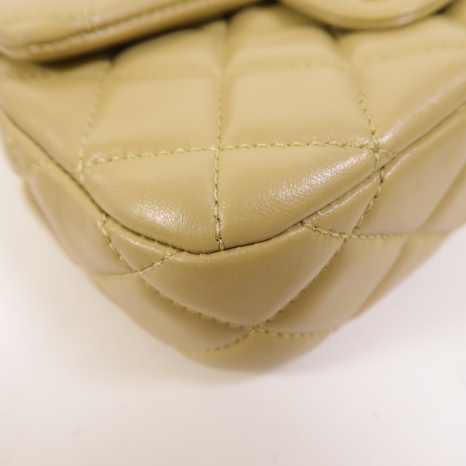 CHANEL 【激減優惠】羊皮皮革Coco Heart Square Bag金扣鏈帶肩背袋