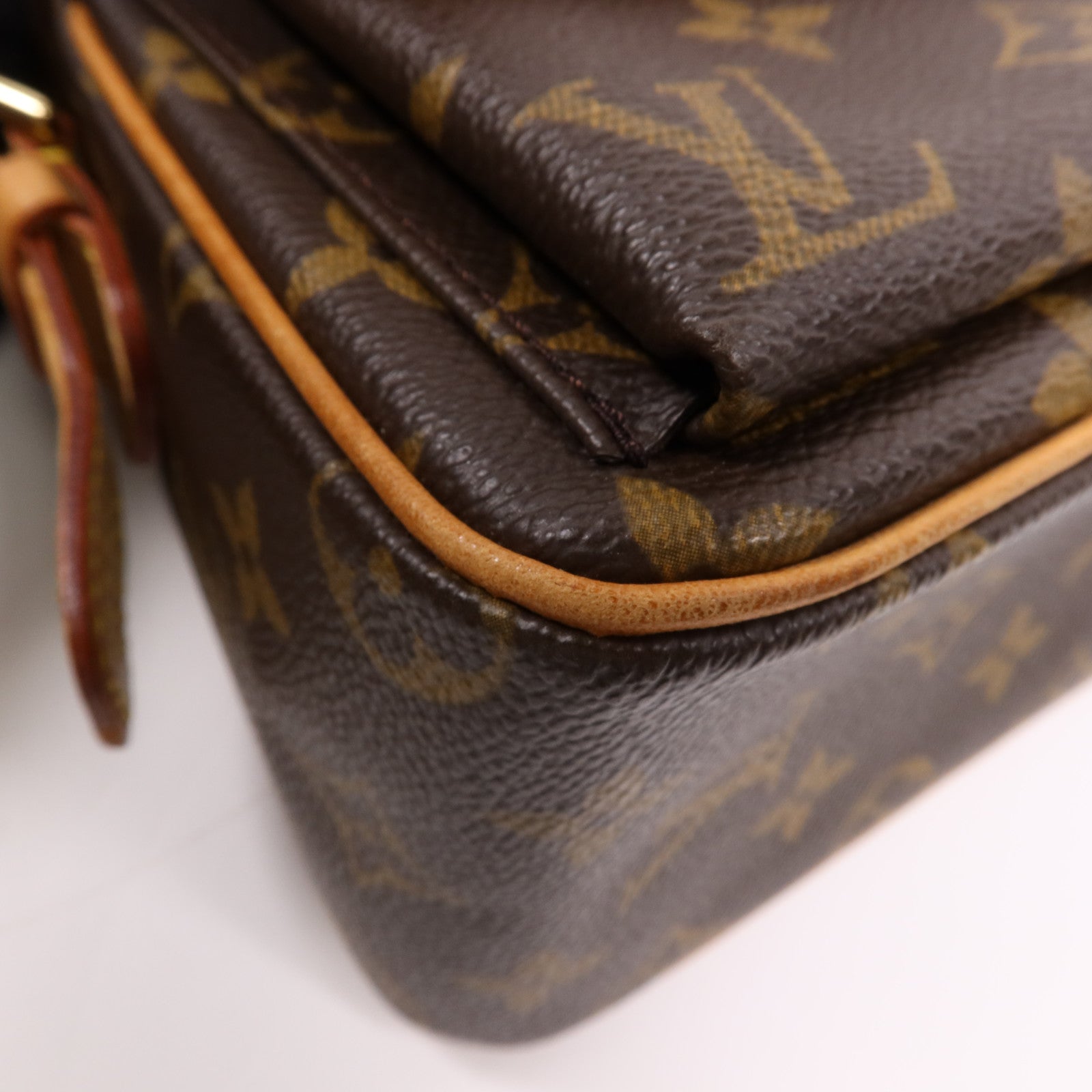 LOUIS VUITTON Monogram Viva Cite MM金扣肩背袋