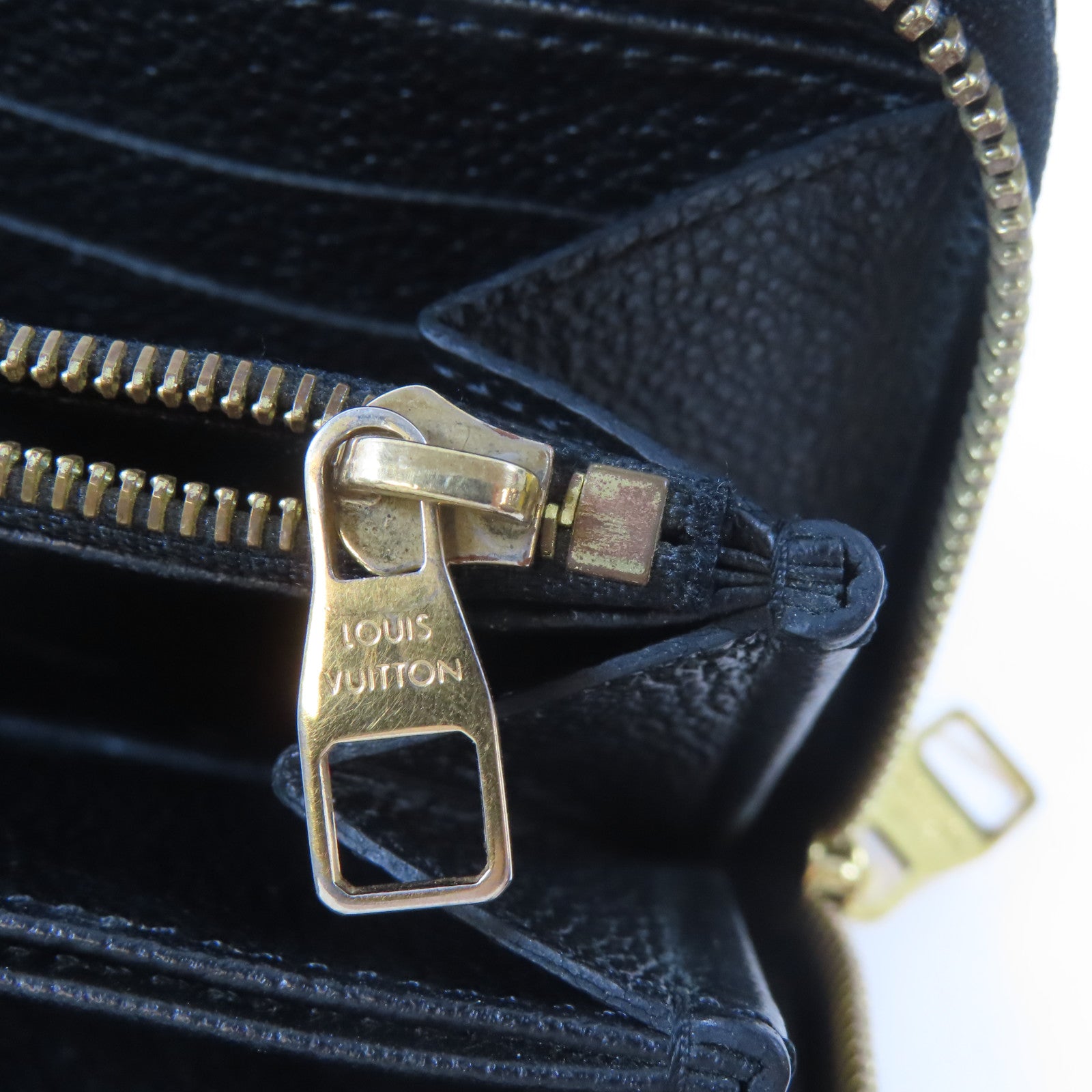 LOUIS VUITTON Monogram Empreinte Long Round Wallet金扣長錢包黑色