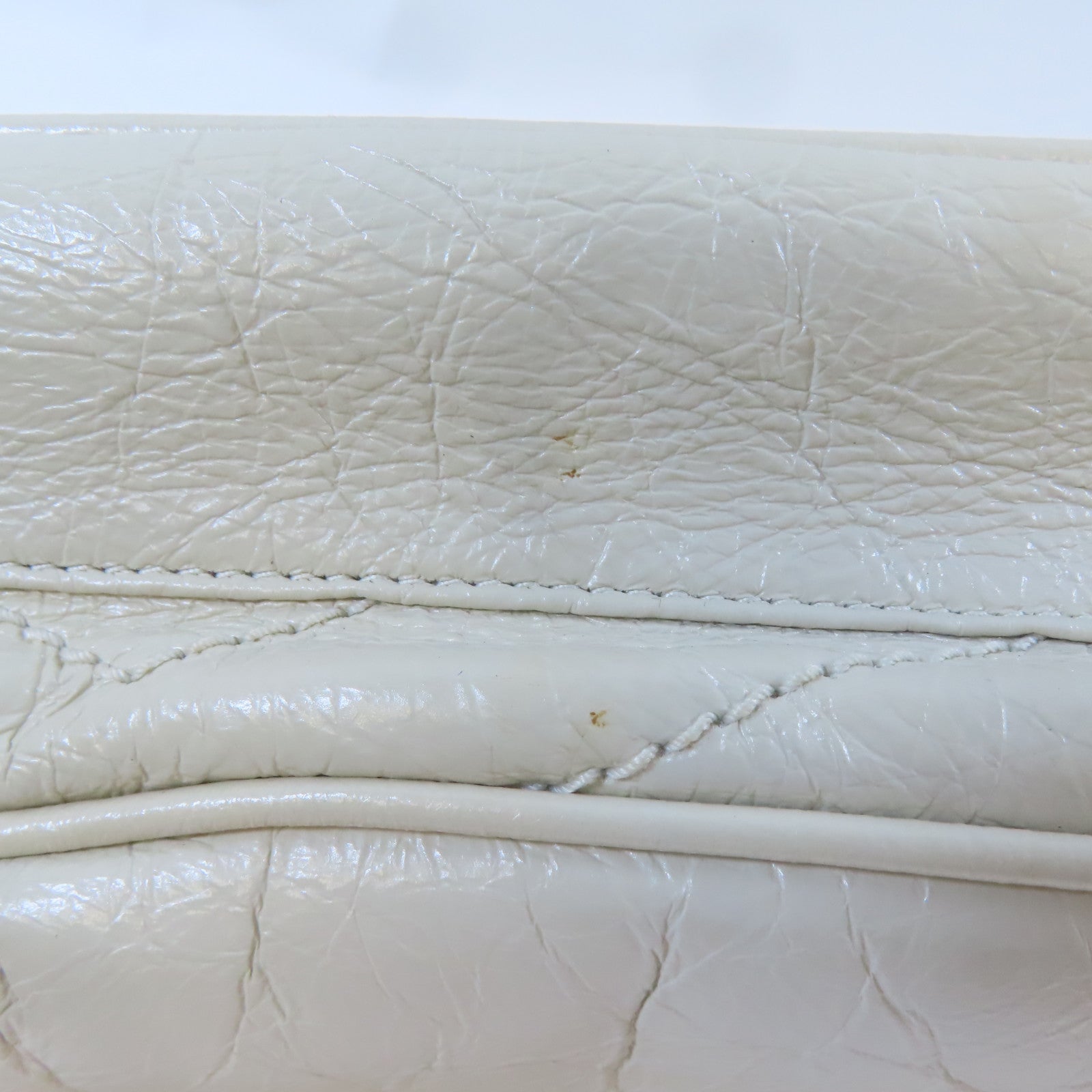 SAINT LAURENT 牛皮皮革Niki Medium銀扣鏈帶肩背袋米白色