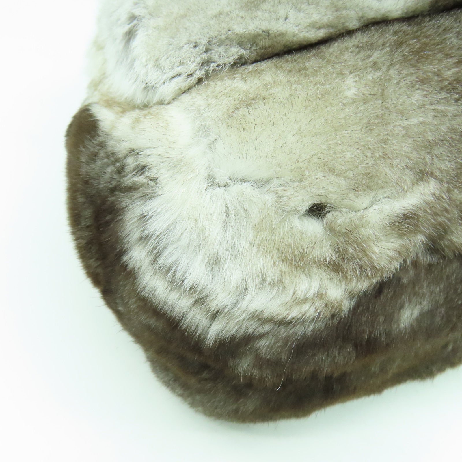 CHANEL 【激減優惠】Fur Chain Shoulder Bag銀扣鏈帶肩背袋啡色/白色