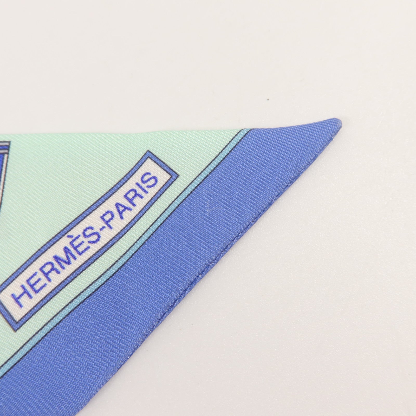HERMES 絲質Twilly絲巾