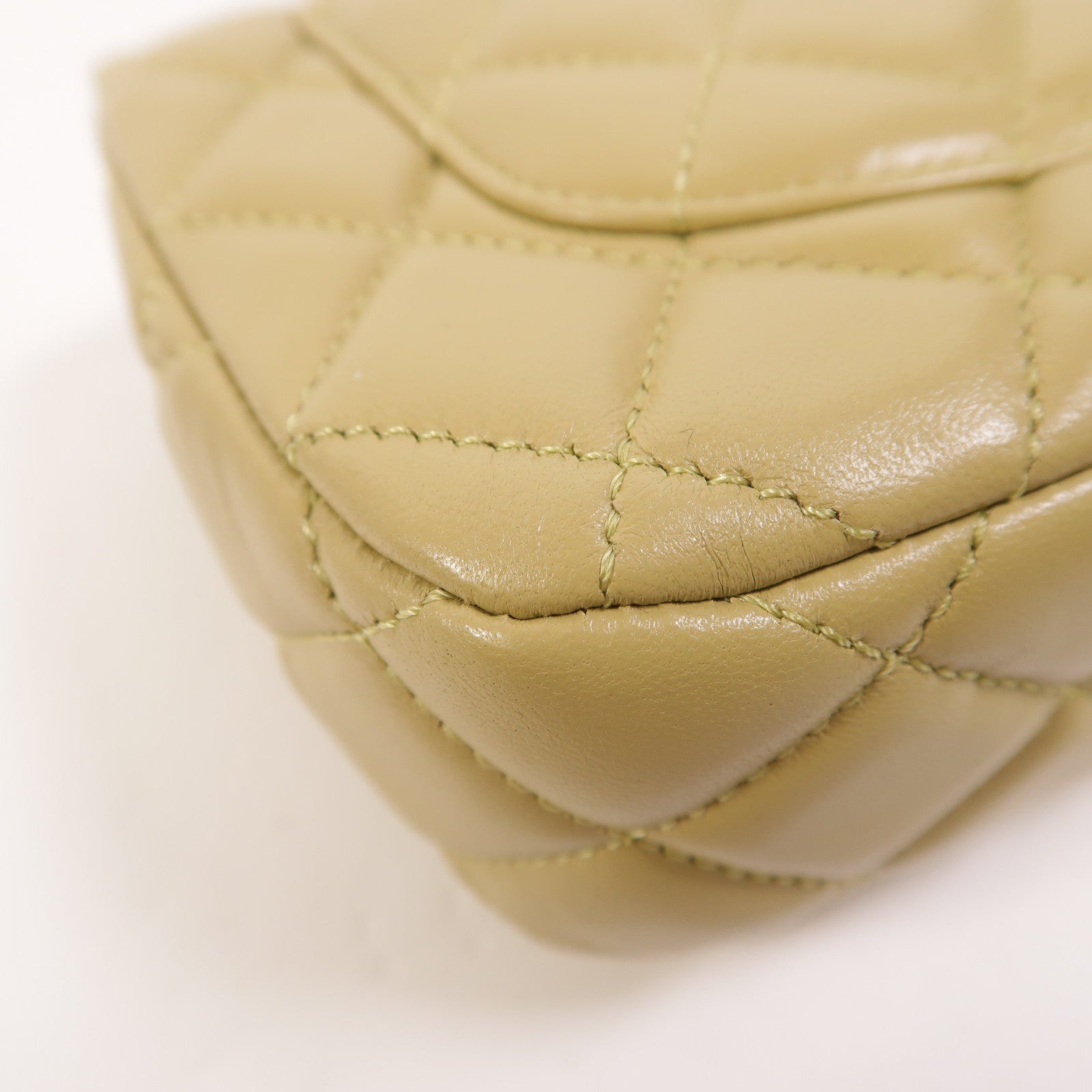 CHANEL 【激減優惠】羊皮皮革Coco Heart Square Bag金扣鏈帶肩背袋
