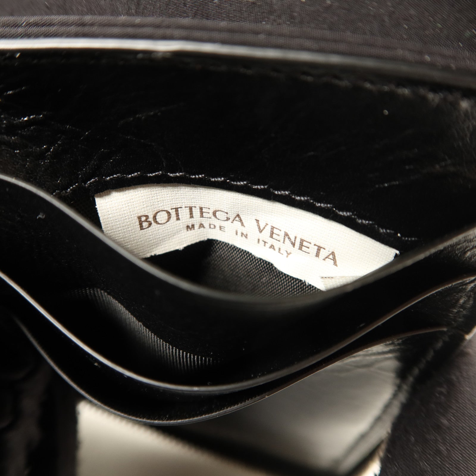BOTTEGA VENETA 牛皮皮革Zip Around銀扣錢包