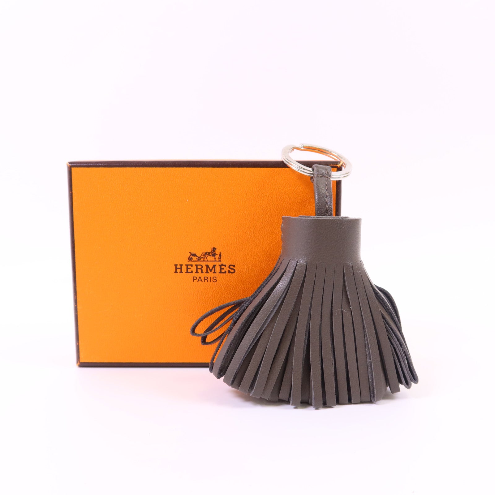 HERMES Milo皮革Carmen銀扣鎖匙扣