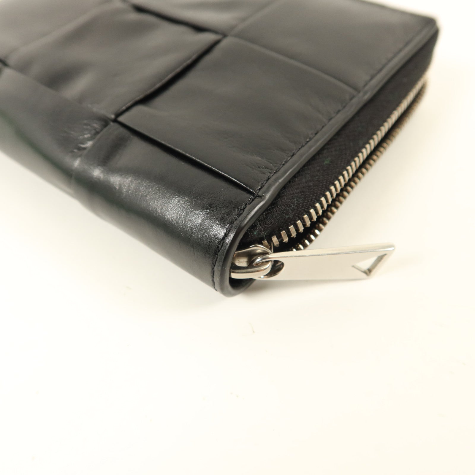BOTTEGA VENETA 牛皮皮革Zip Around銀扣錢包