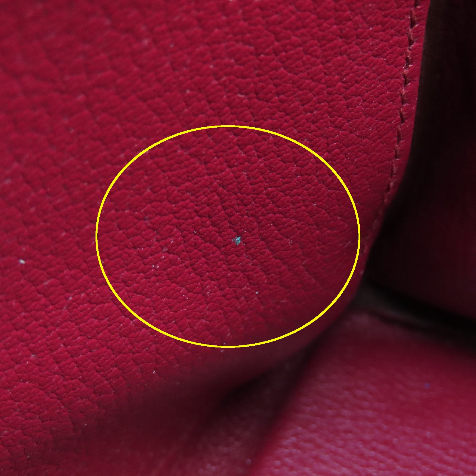 HERMES Clemence皮革Kelly 28金扣手挽袋Rubis红色