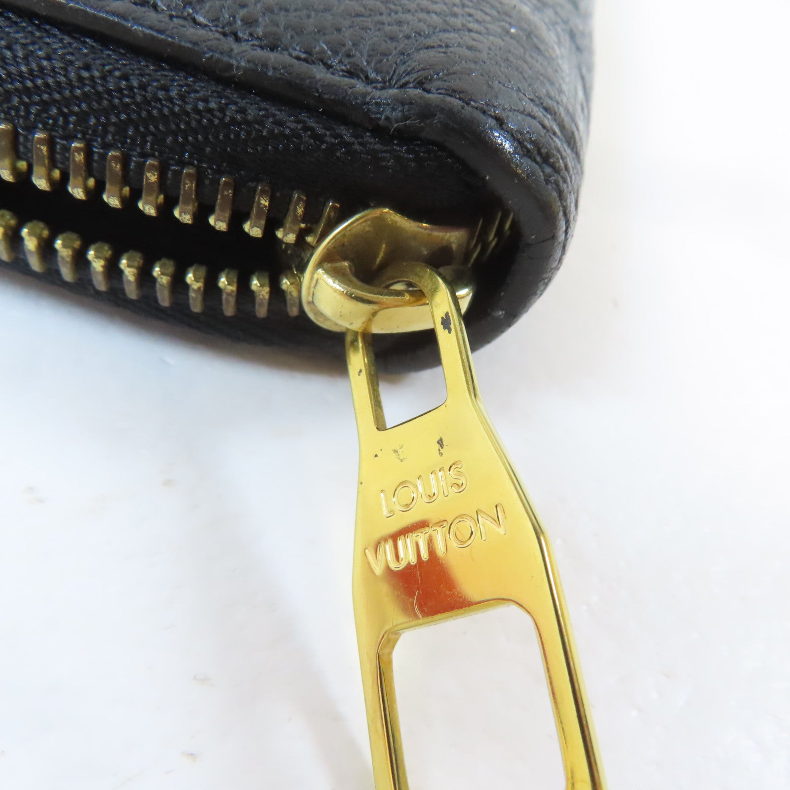 LOUIS VUITTON Monogram Empreinte Long Round Wallet金扣長錢包黑色