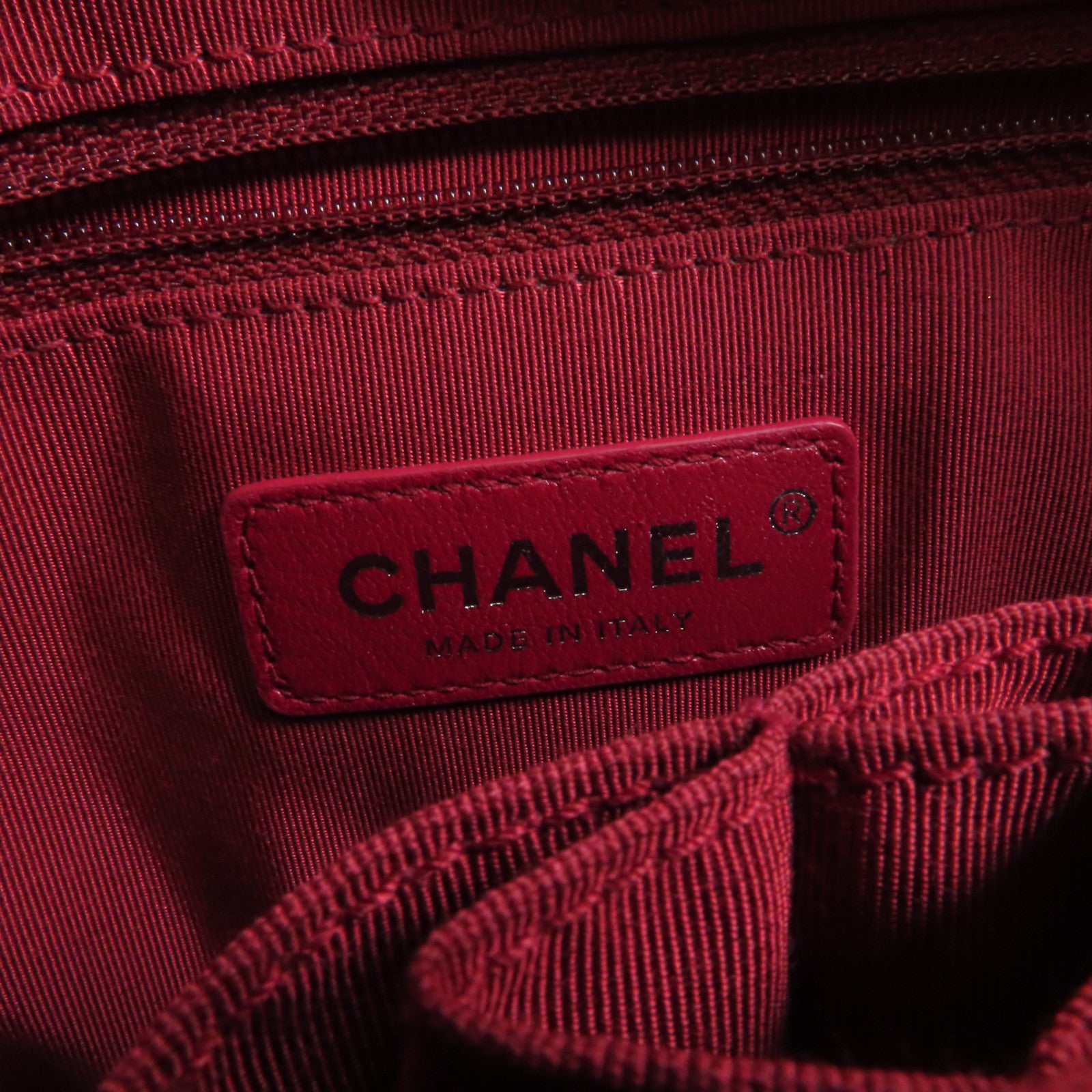 CHANEL 牛皮皮革Gabrielle肩背袋