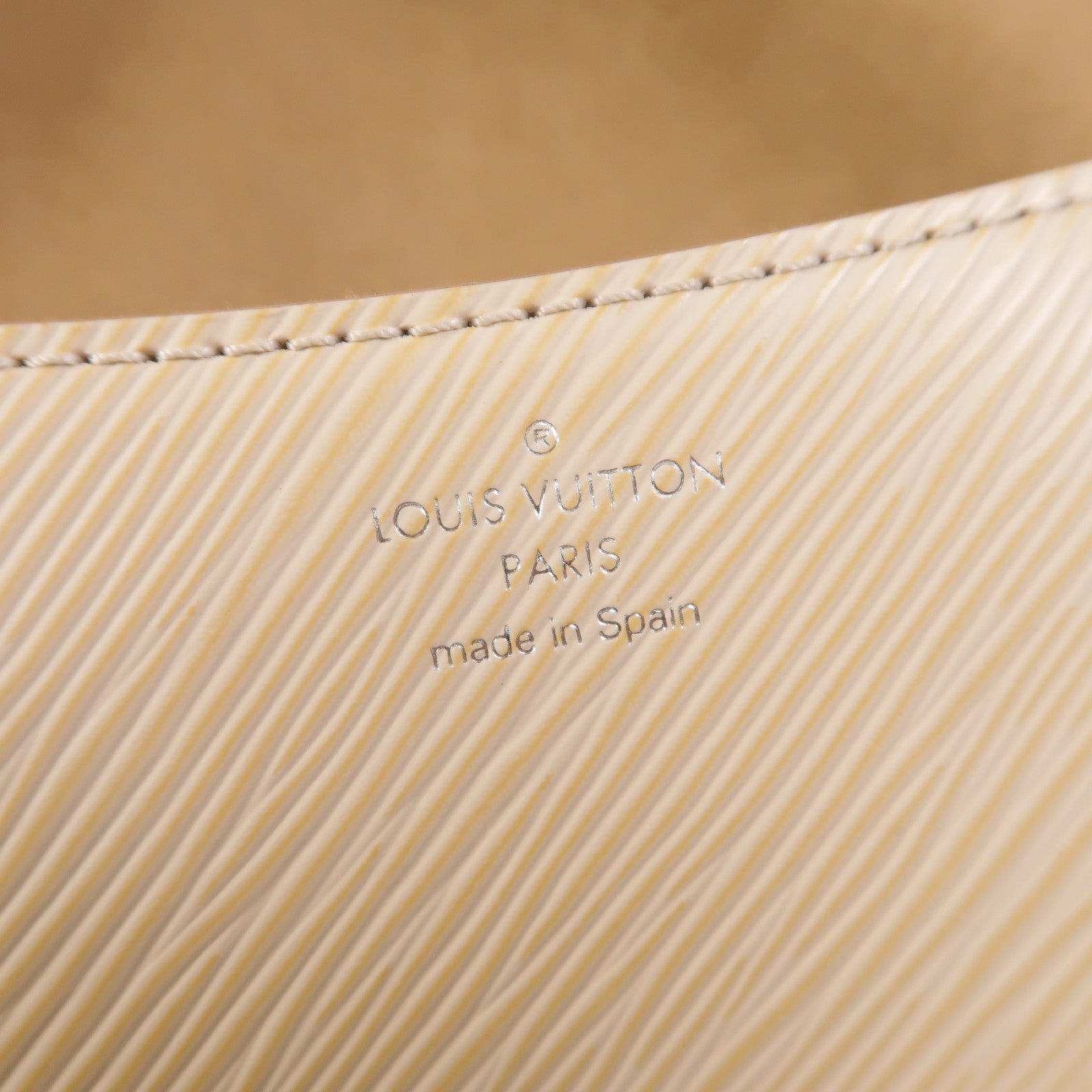 LOUIS VUITTON Epi Buci肩背袋
