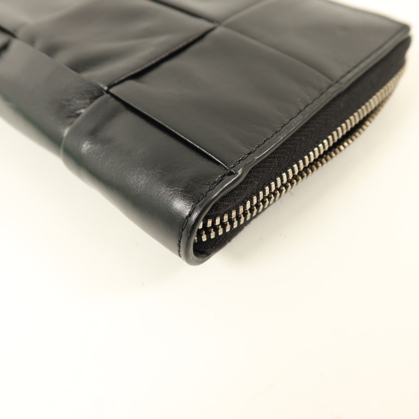 BOTTEGA VENETA 牛皮皮革Zip Around銀扣錢包