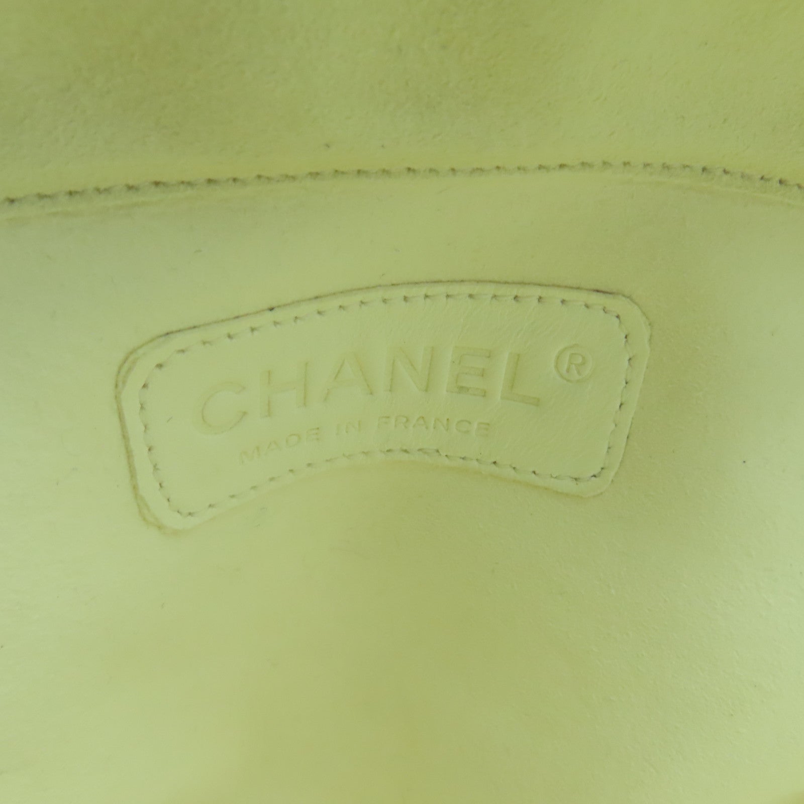 CHANEL 【激減優惠】Fur Chain Shoulder Bag銀扣鏈帶肩背袋啡色/白色