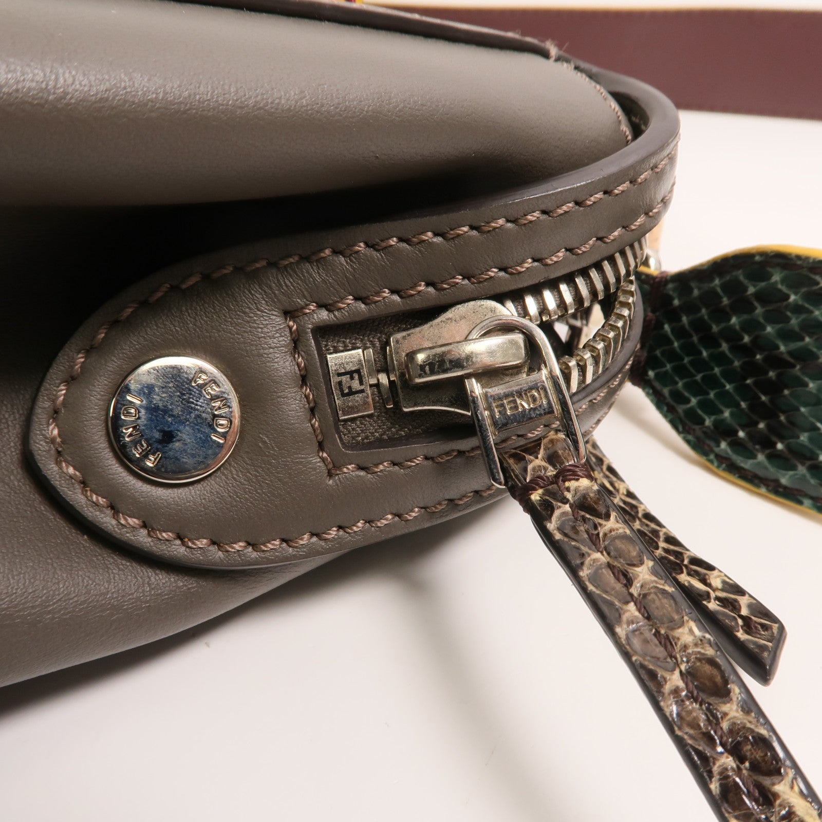 FENDI 牛皮皮革Dotcom手挽肩背兩用袋