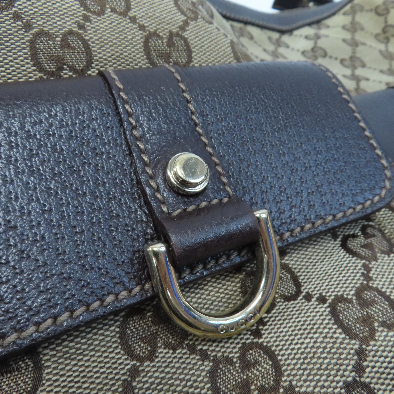 GUCCI 帆布Shoulder Bag金扣肩背袋啡色
