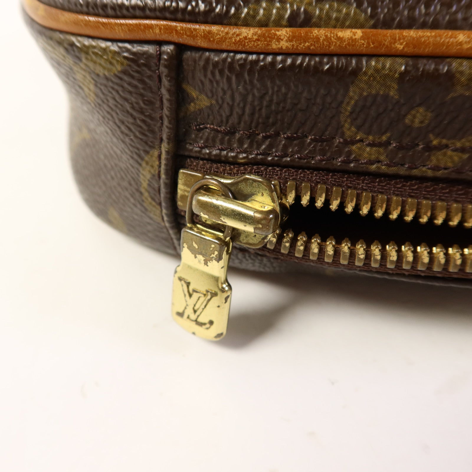 LOUIS VUITTON 【激減優惠】Monogram Pochette Gange金扣肩背袋