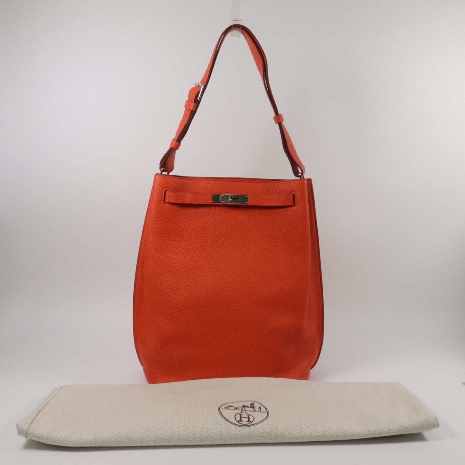 HERMES Togo皮革So Kelly肩背袋Capucine