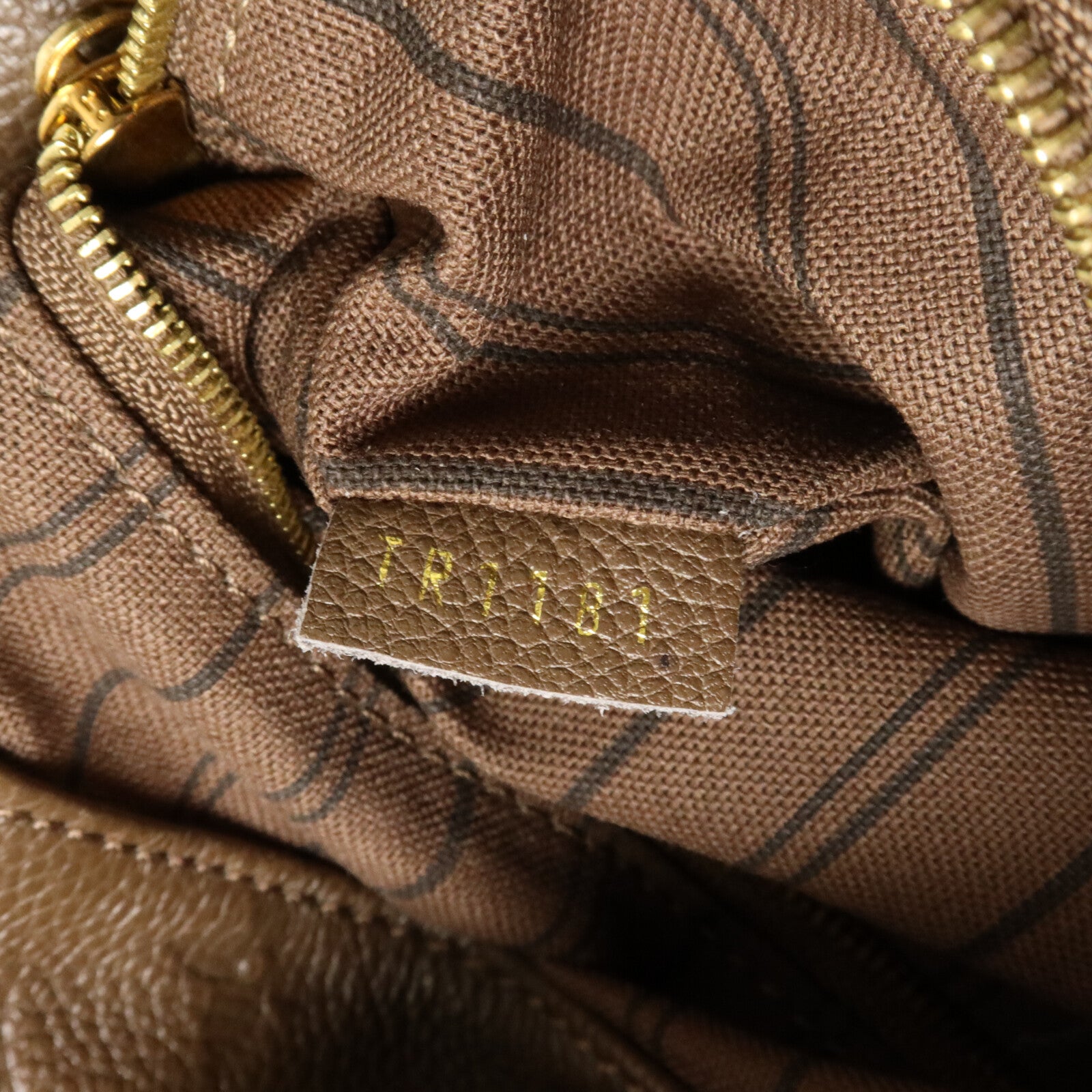 LOUIS VUITTON Monogram Empreinte Artsy MM手挽袋