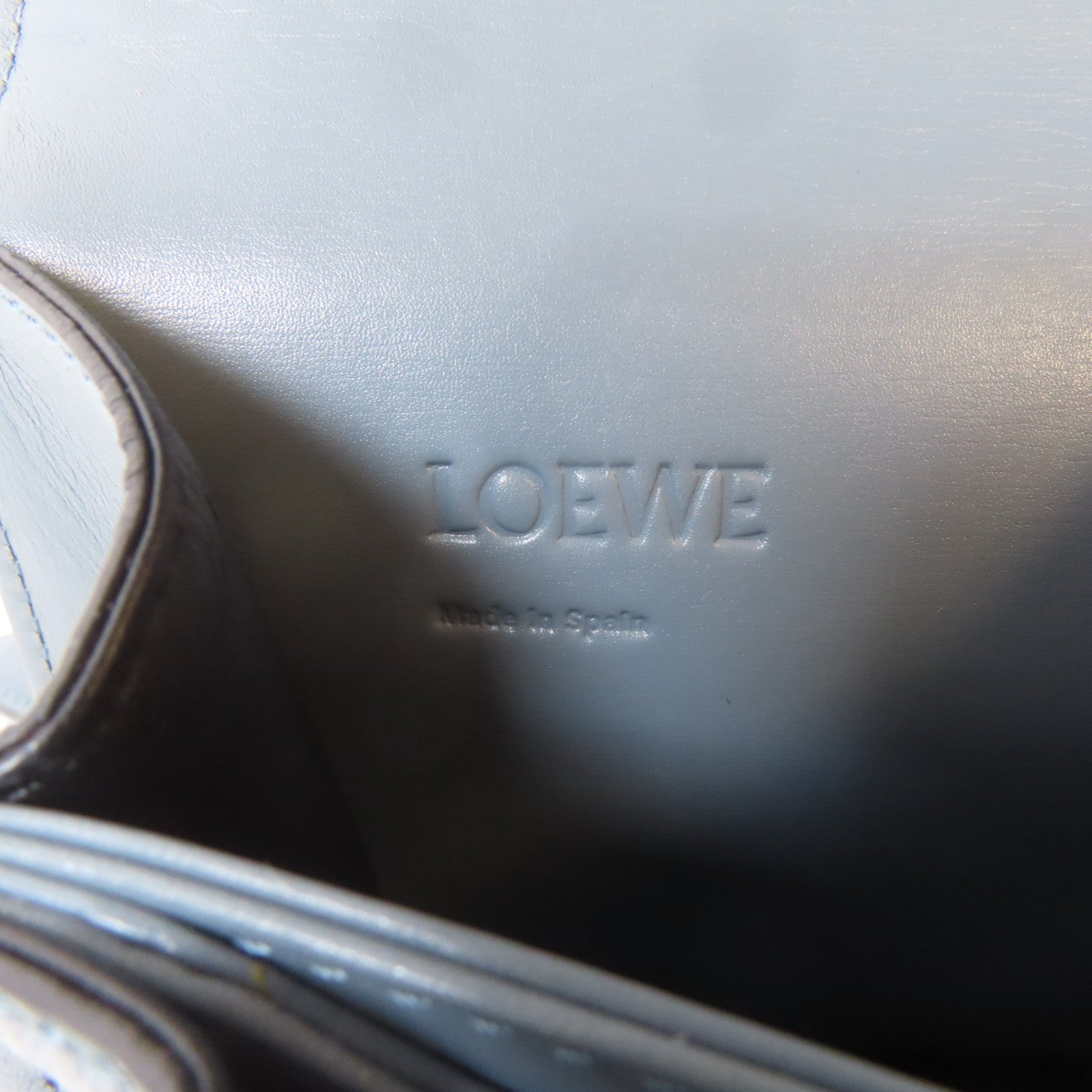 LOEWE 牛皮皮革Barcelona金扣肩背袋藍色