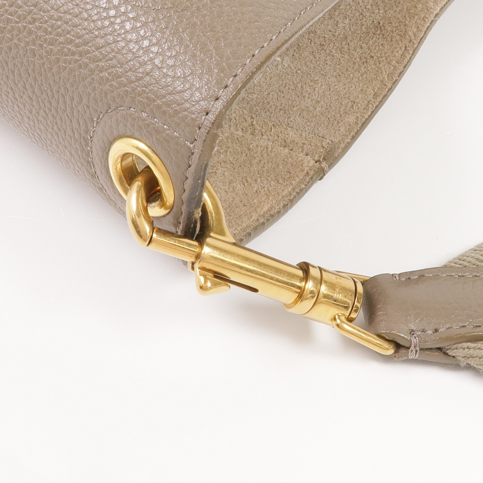CELINE 牛皮皮革Sangle Bucket金扣肩背袋