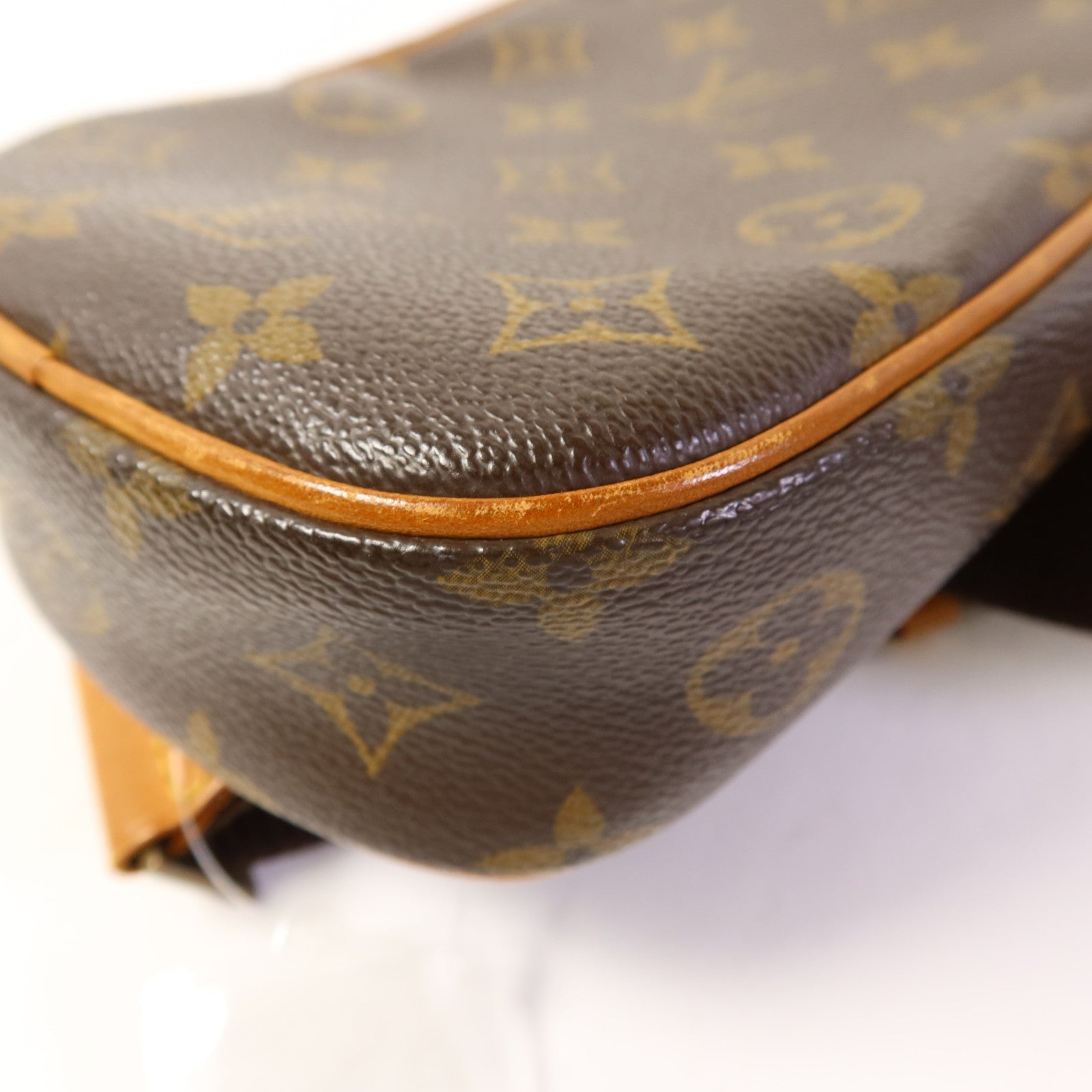 LOUIS VUITTON Monogram Pochette Gange金扣肩背袋
