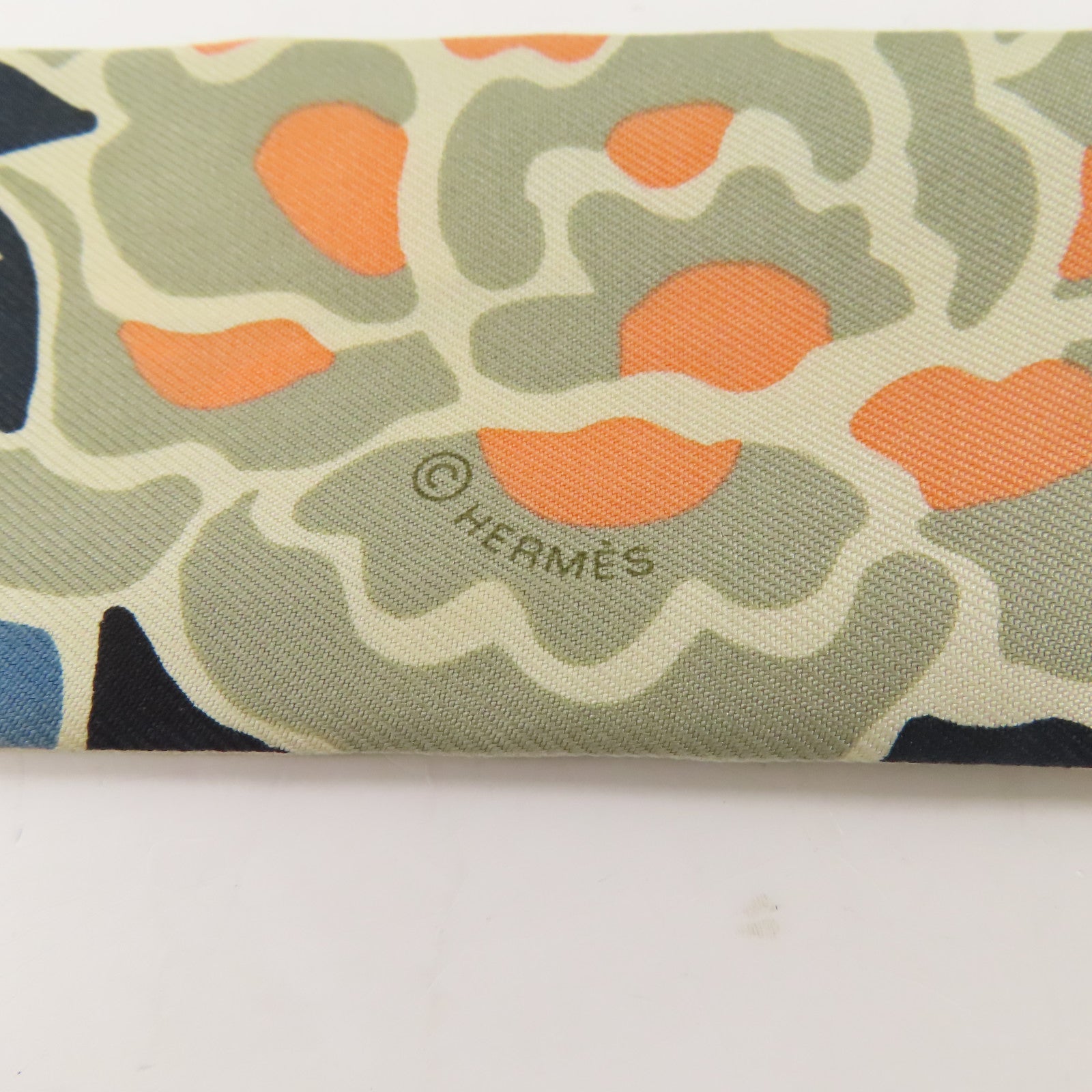 HERMES 絲質Twilly絲巾