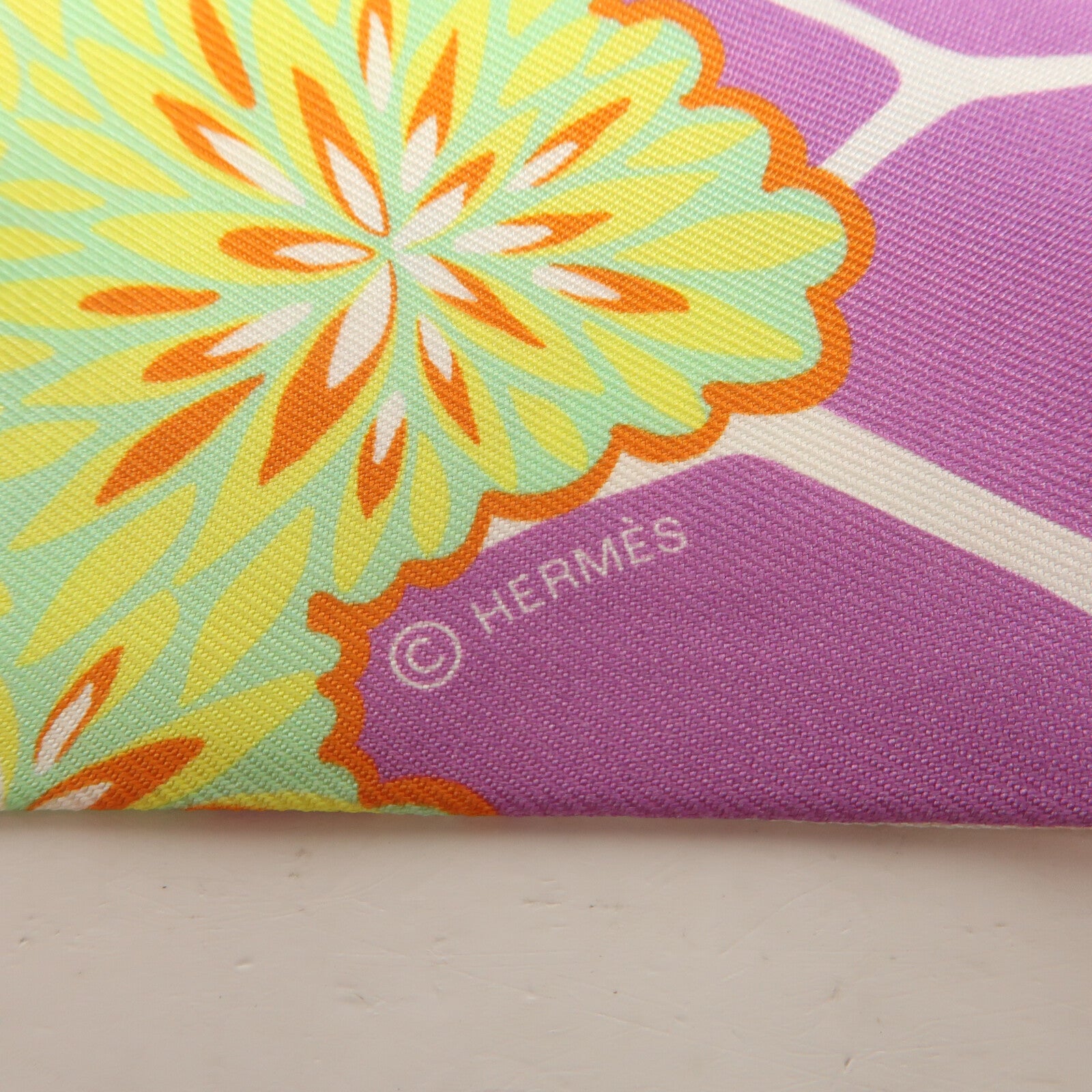 HERMES 絲質Twilly絲巾