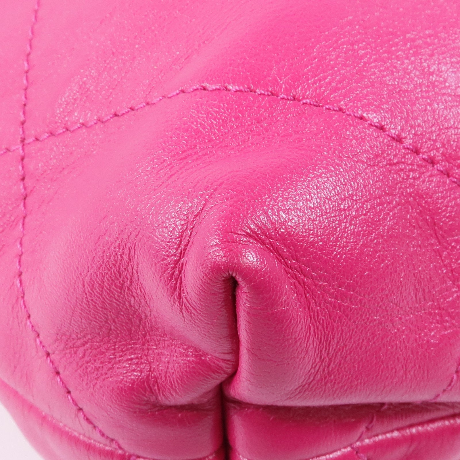 CHANEL 牛皮皮革Chanel 22 Small金扣鏈帶肩背袋