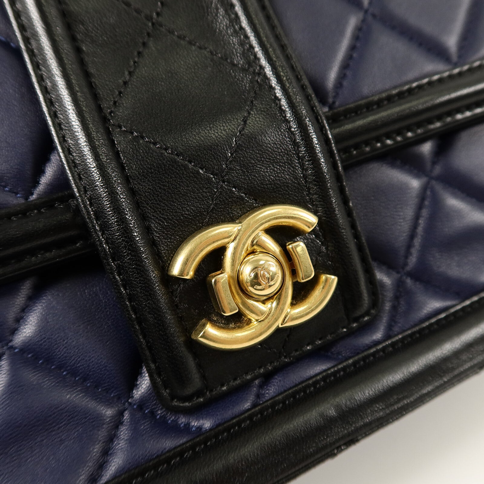 CHANEL 羊皮皮革Chain Shoulder Chain Shoulder Bag