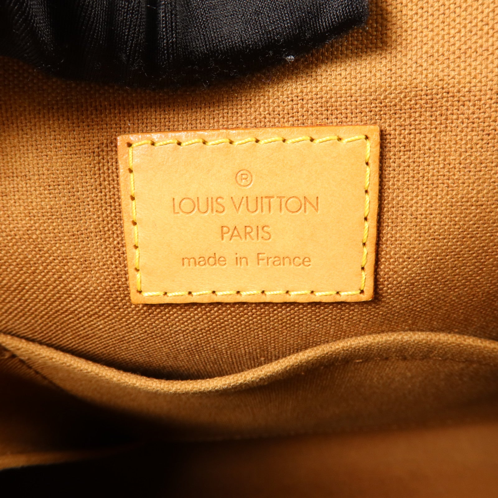 LOUIS VUITTON Monogram Popincourt Haut金扣肩背袋