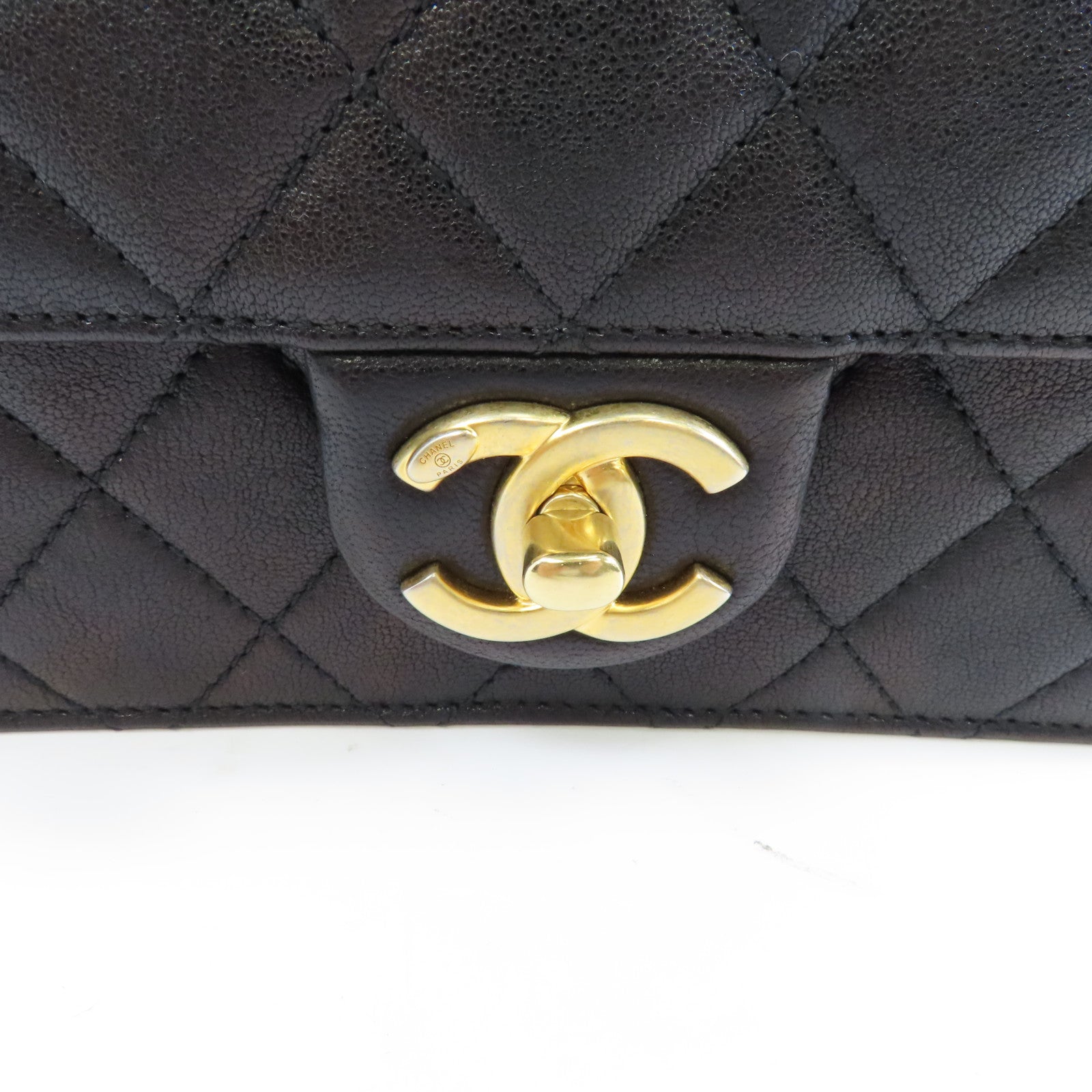 CHANEL 菱格牛皮皮革Chain Shoulder金扣鏈帶肩背袋黑色