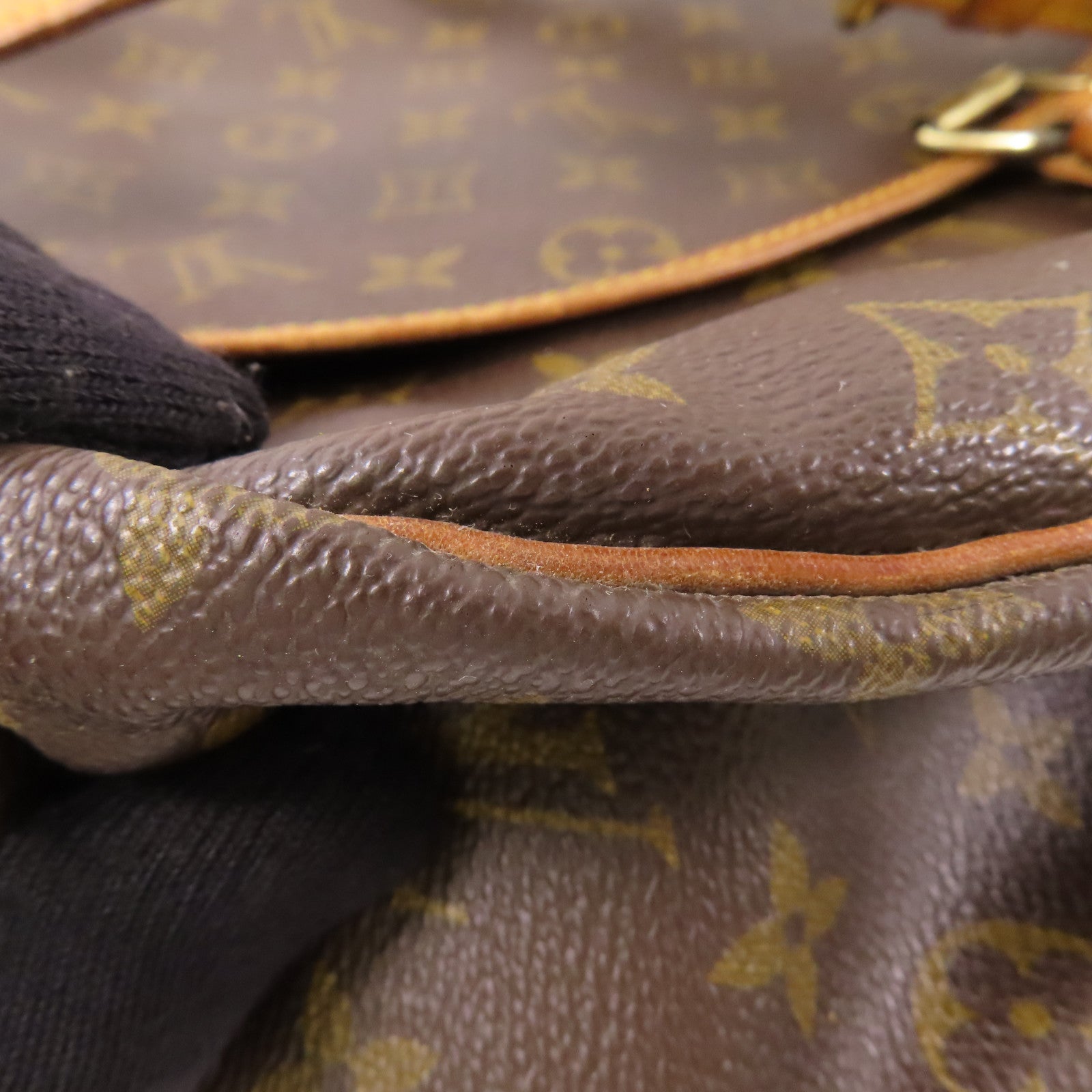 LOUIS VUITTON LV GHW Saumur 35 Crossbody Shoulder Bag M42254 Monogram Brown