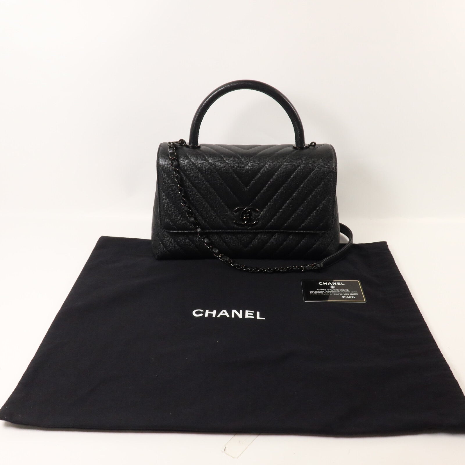 CHANEL 牛皮皮革Coco Handle Medium鏈帶手挽肩背兩用袋