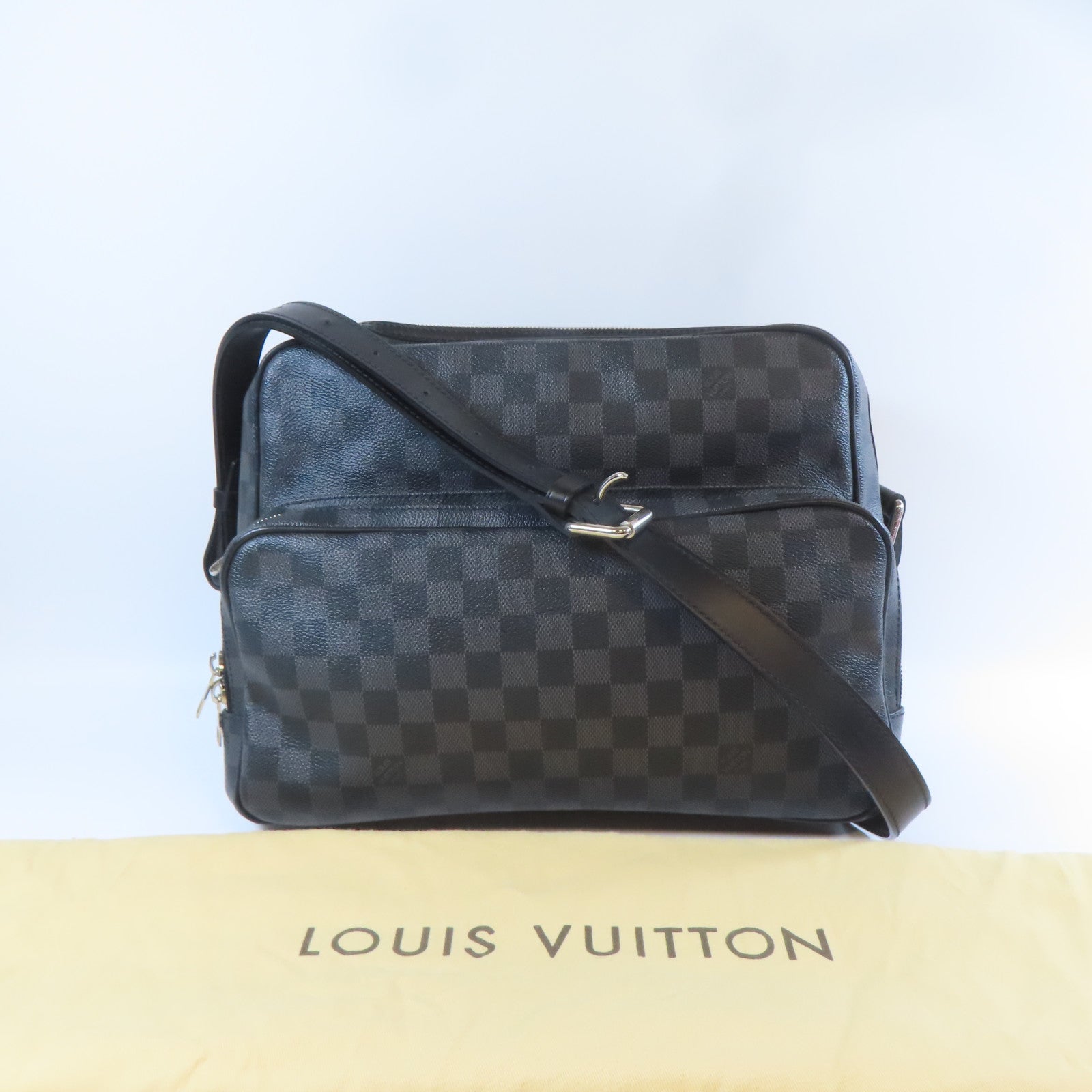 LOUIS VUITTON Damier Graphite Io Shoulder bag銀扣肩背袋黑色
