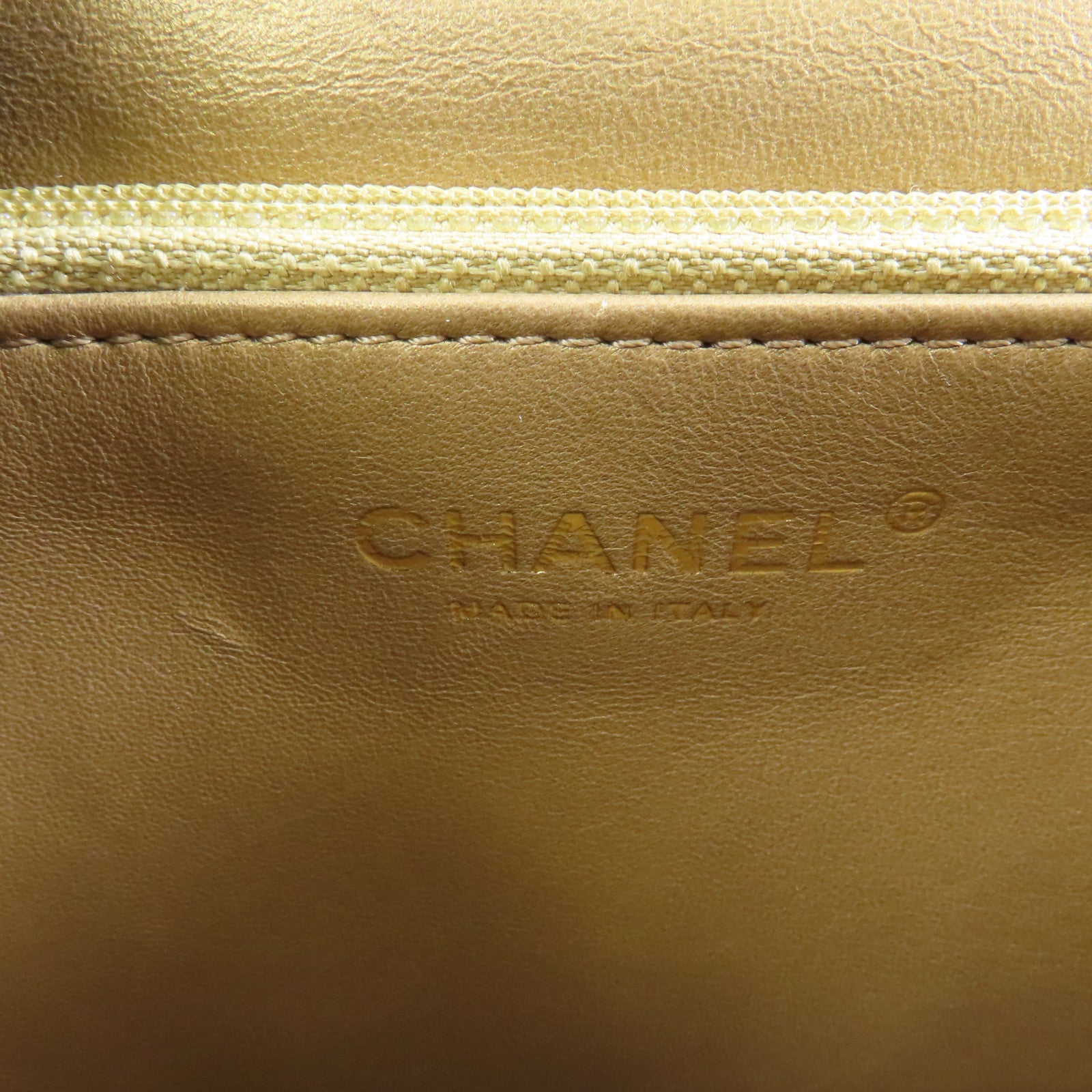 CHANEL 菱格牛皮皮革Chain Shoulder金扣鏈帶肩背袋黑色